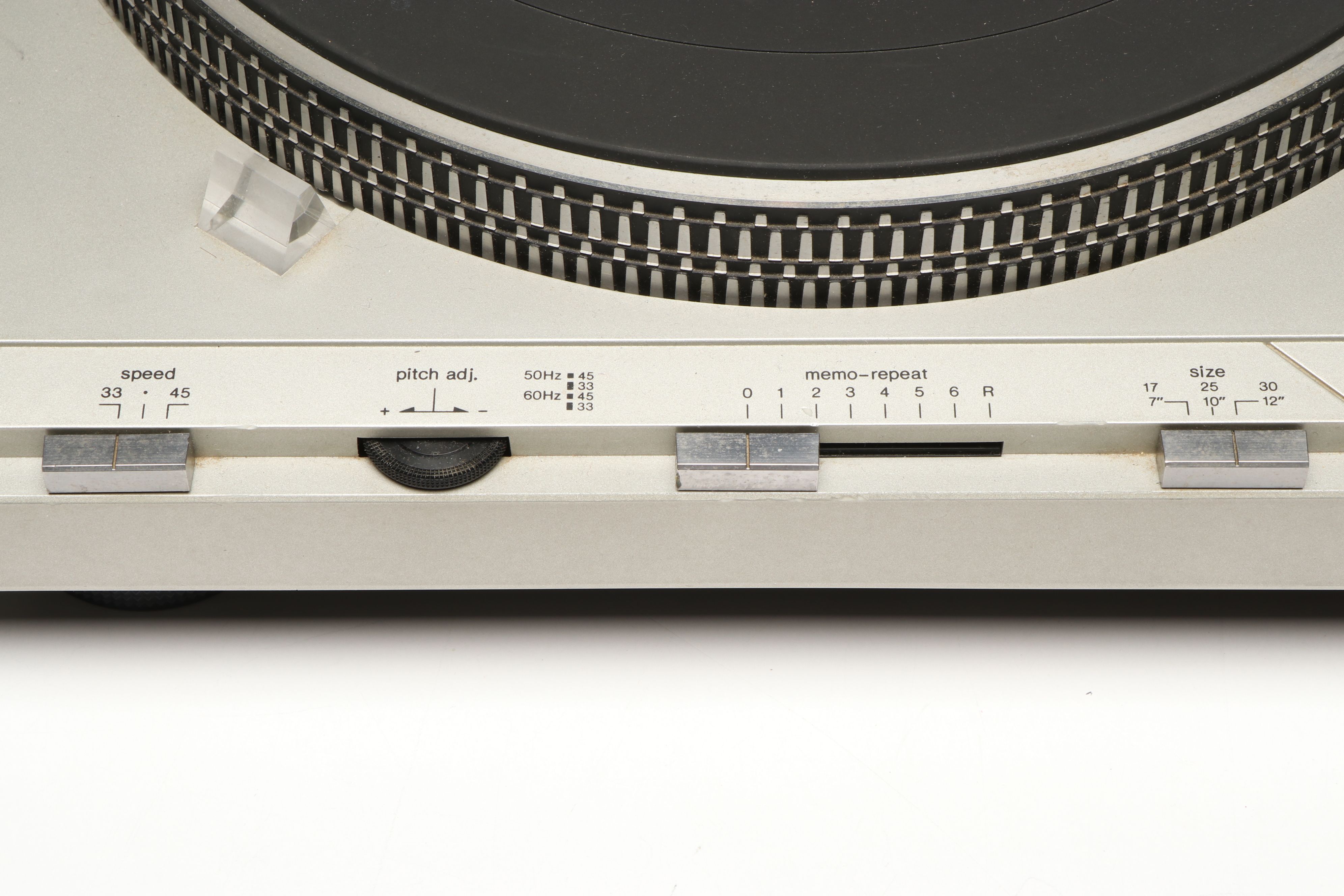 Technics SL-D3 Direct Drive Automatic Turntable