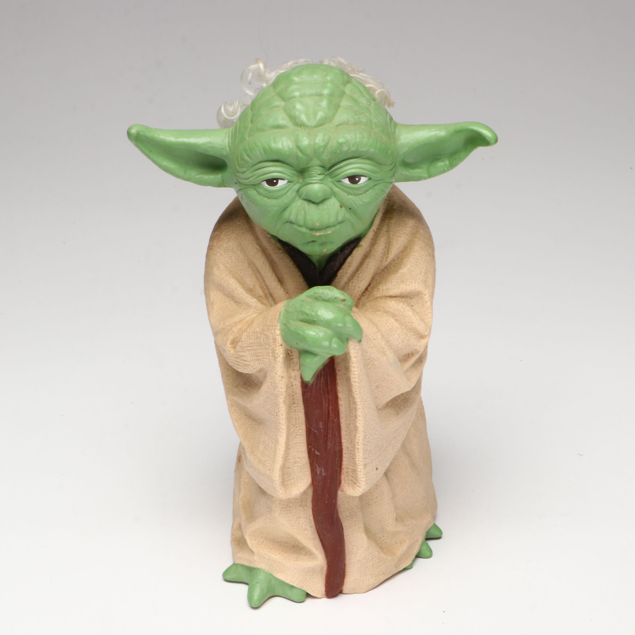 Kenner "Yoda the Jedi Master" Magic 8-Ball with Hand Puppet Figurine, 1981