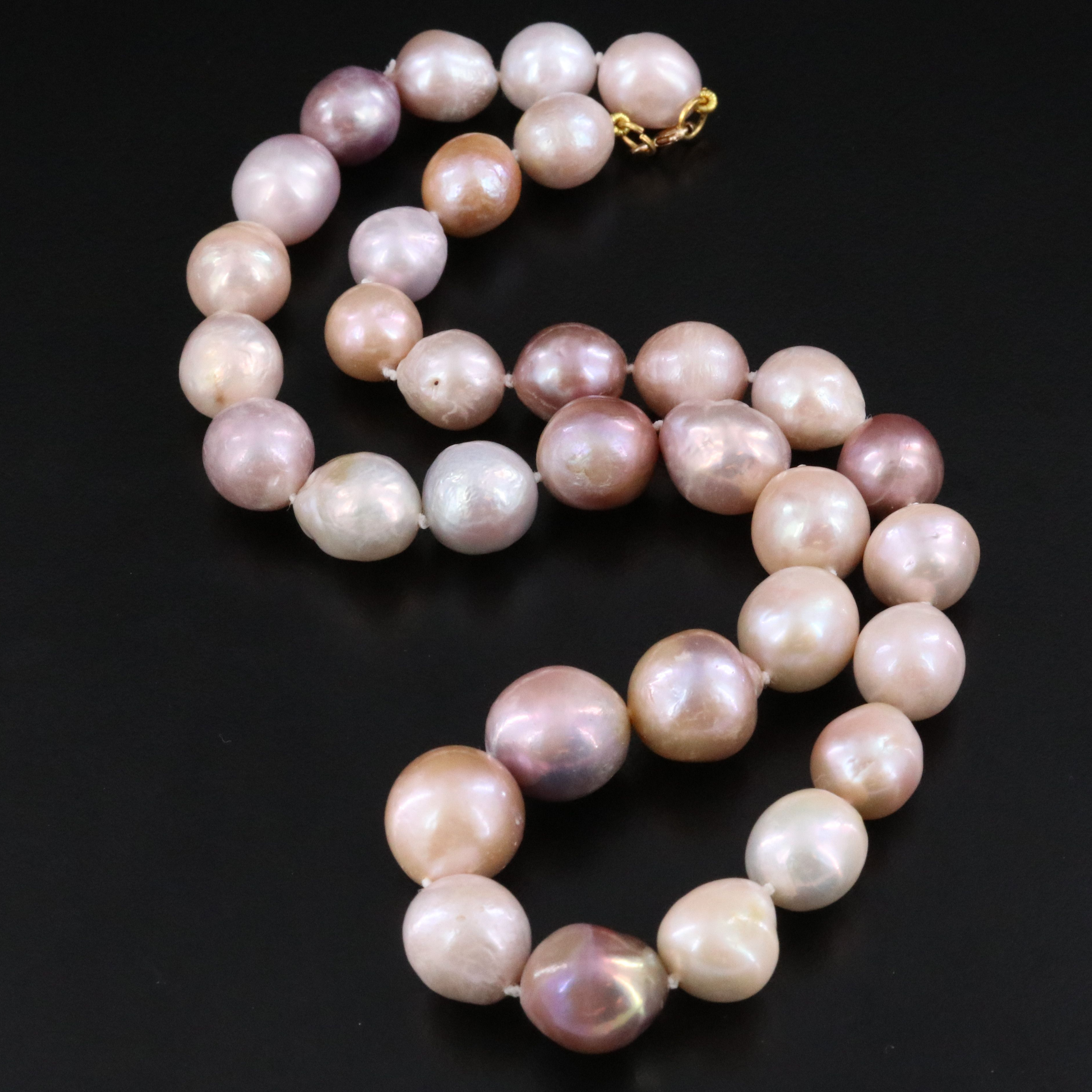 10.00 – 13.25 MM Graduated Pearl Necklace with 14K Clasp