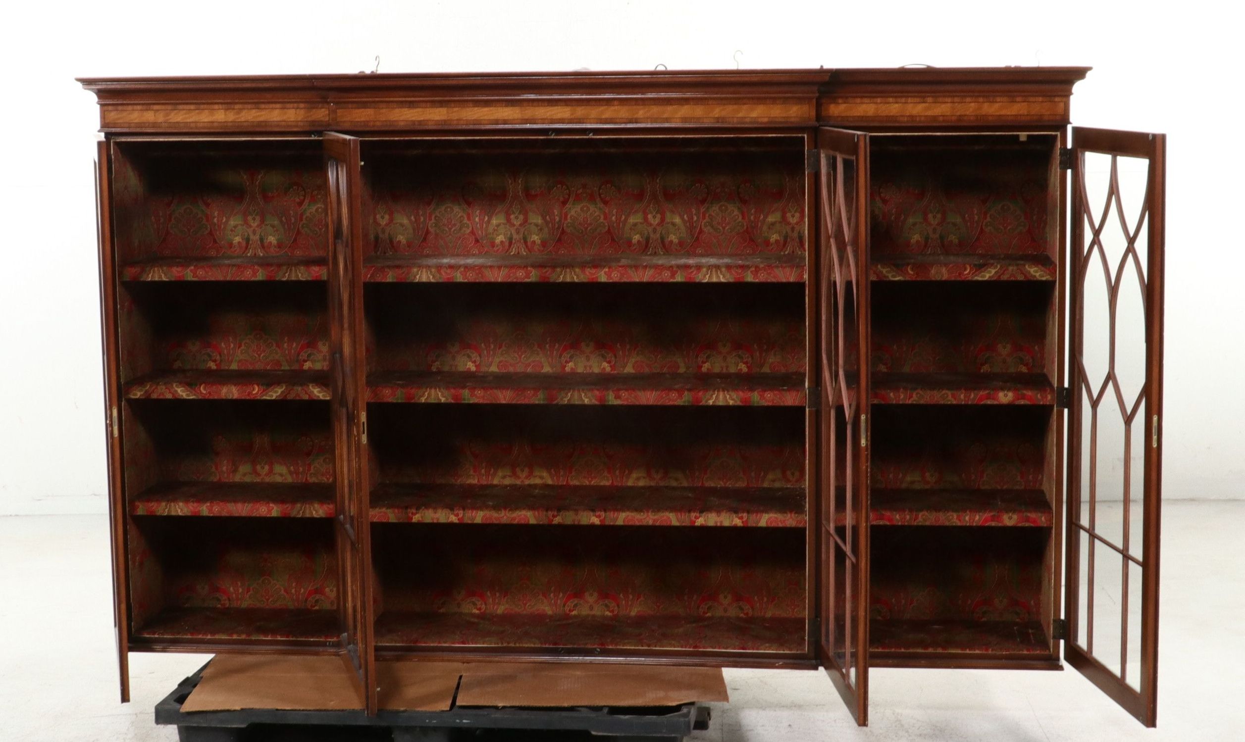 Hepplewhite Style Inlaid Mahogany Breakfront China Cabinet, Late 20th Century