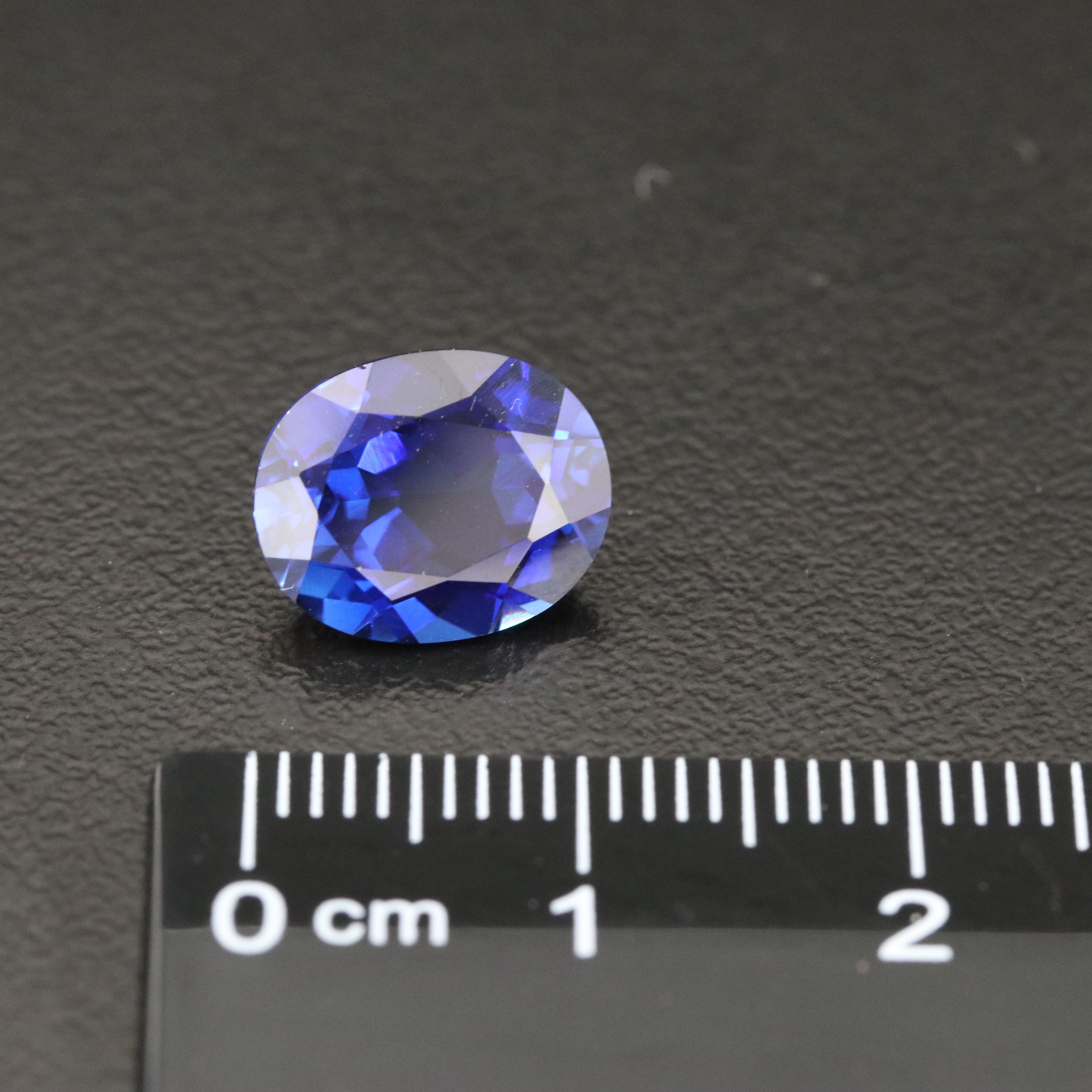 Loose 4.90 CT Lab Grown Sapphire