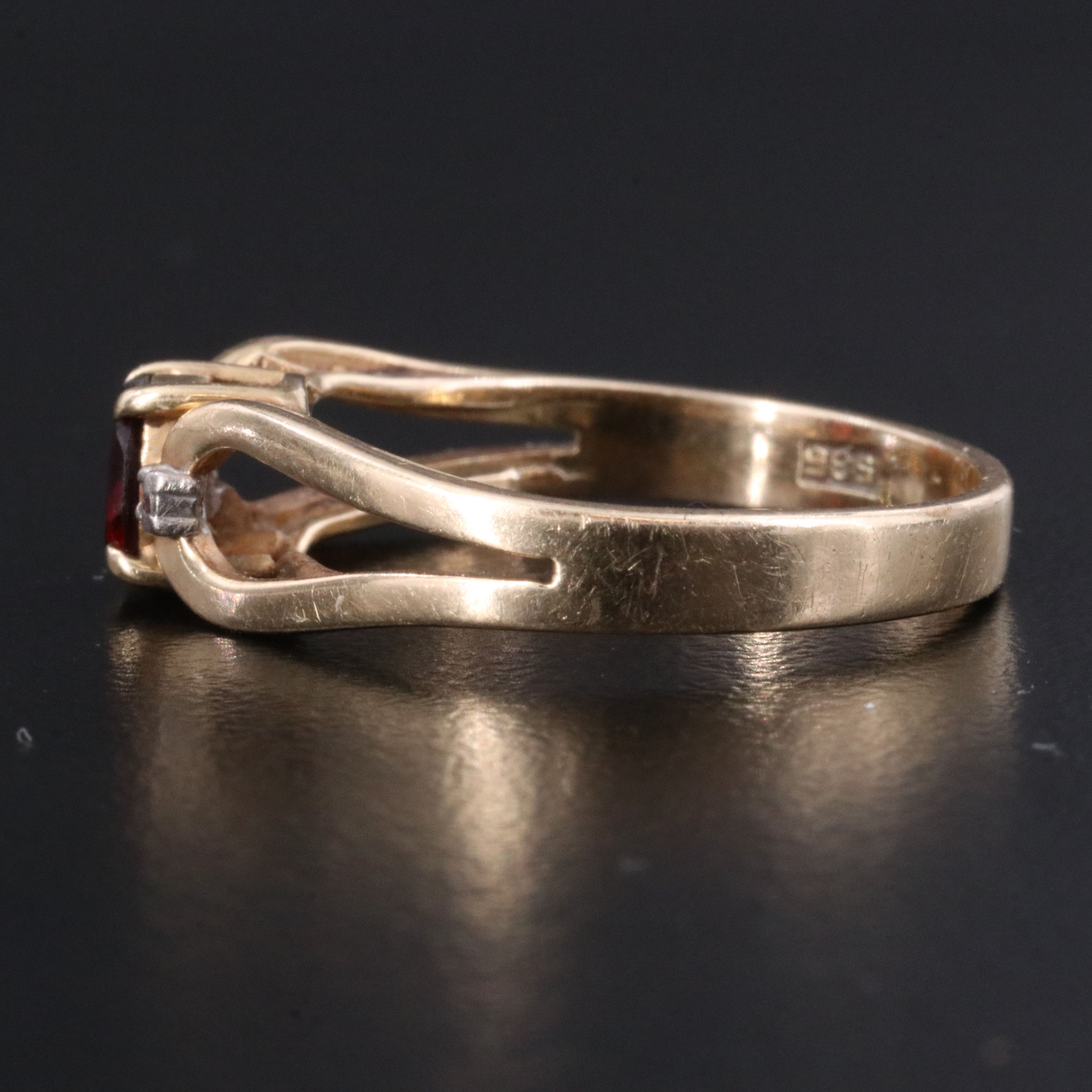 14K Garnet and Diamond Ring