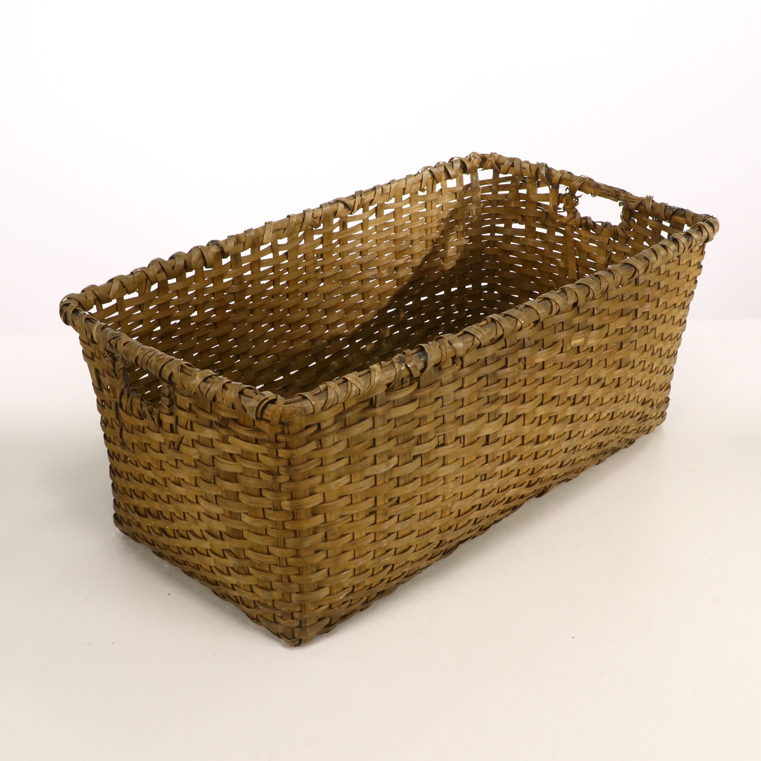 Handwoven "Granny's Fanny" Handled Baskets with Other American Basketry