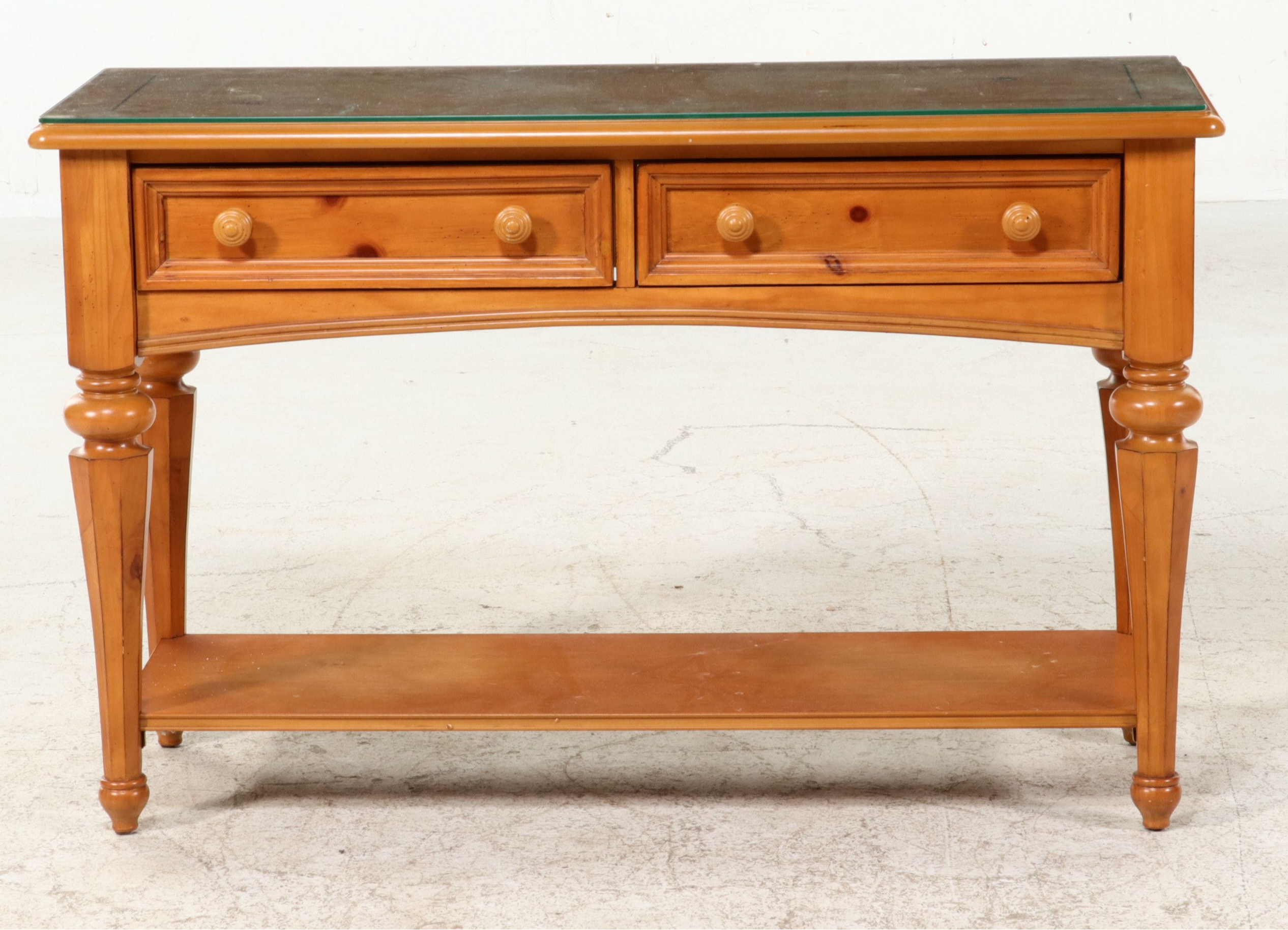 Broyhill "Attic Heirlooms" Pine Console Table
