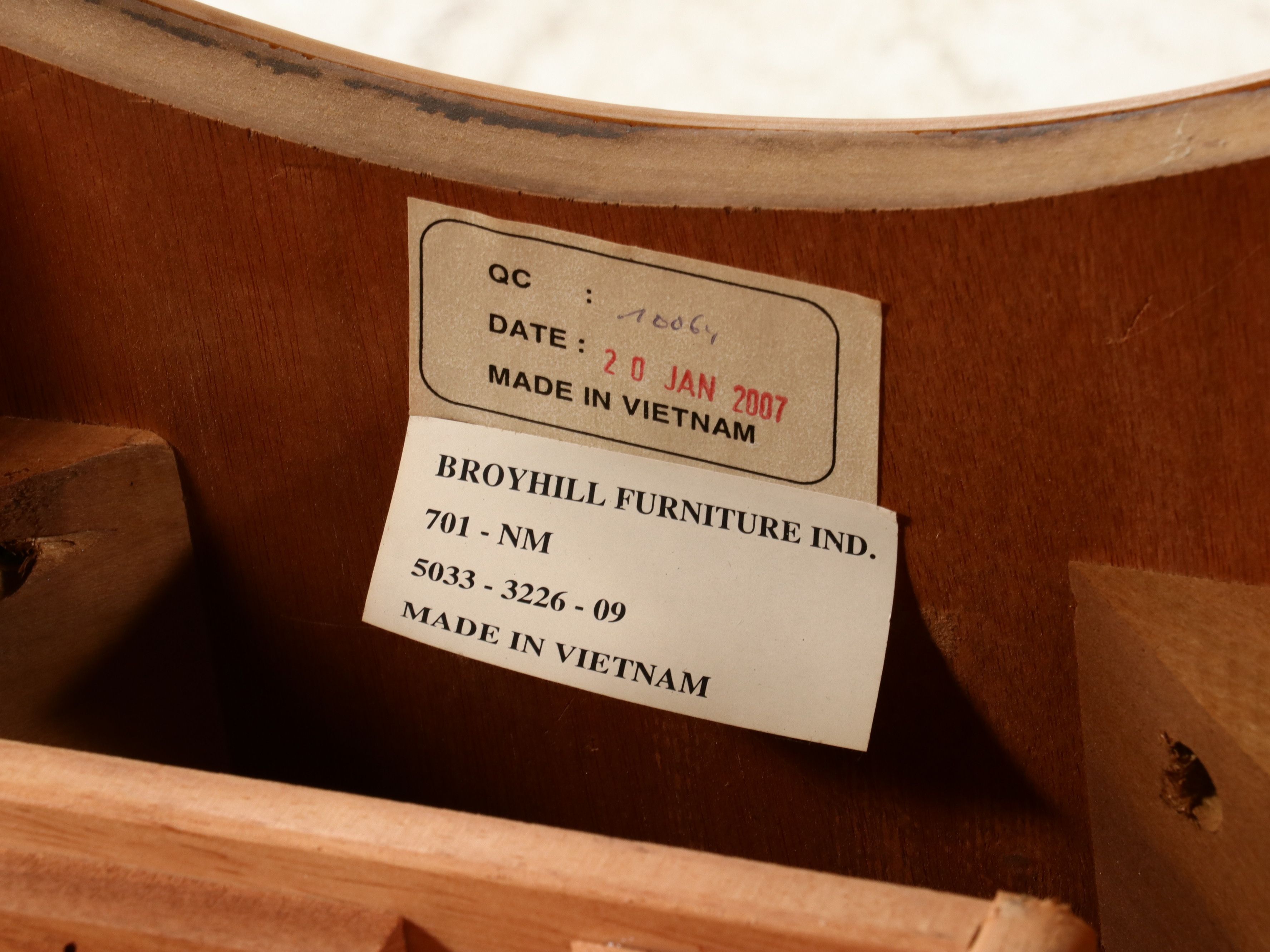 Broyhill "Attic Heirlooms" Pine Console Table