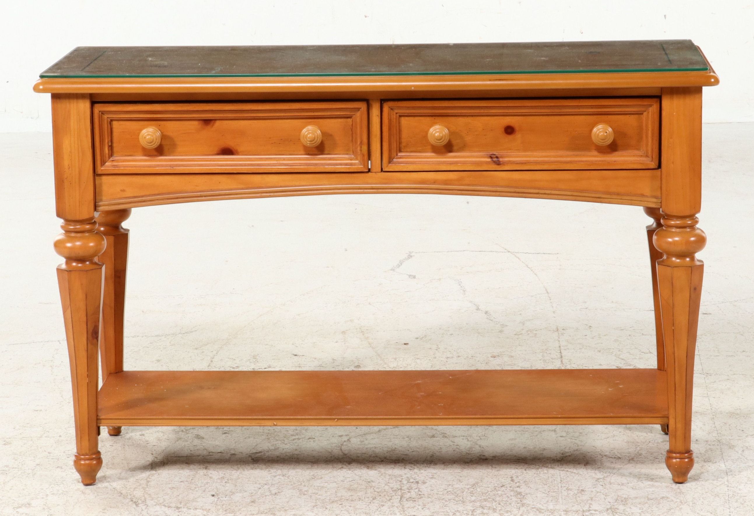 Broyhill "Attic Heirlooms" Pine Console Table
