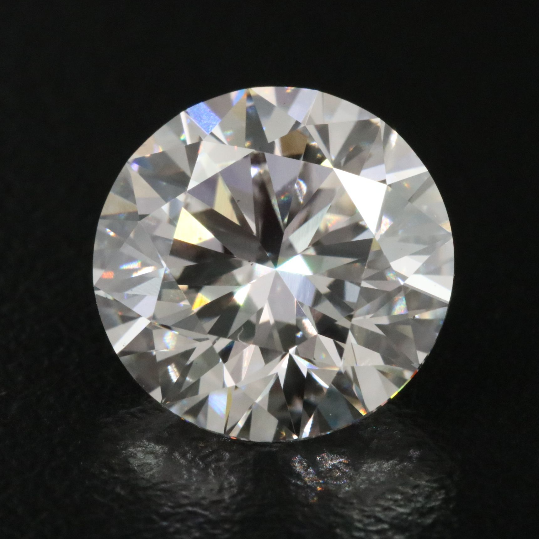 Loose 4.70 CT Lab Grown Diamond with IGI Report