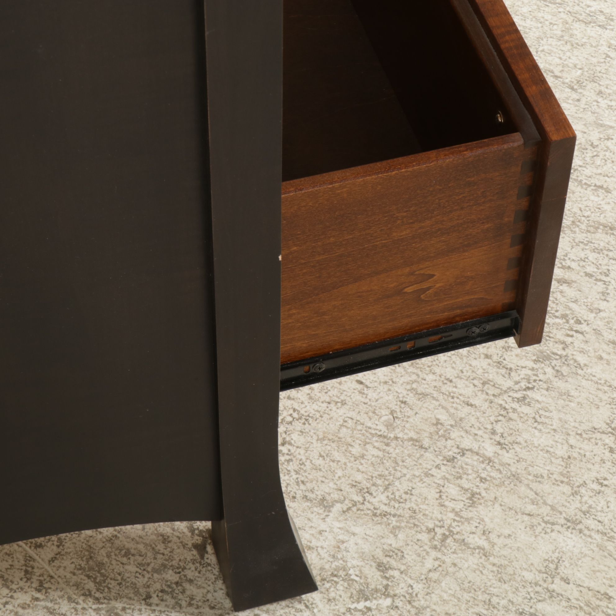 Amish Country Furniture Arts and Crafts Style Chest of Drawers