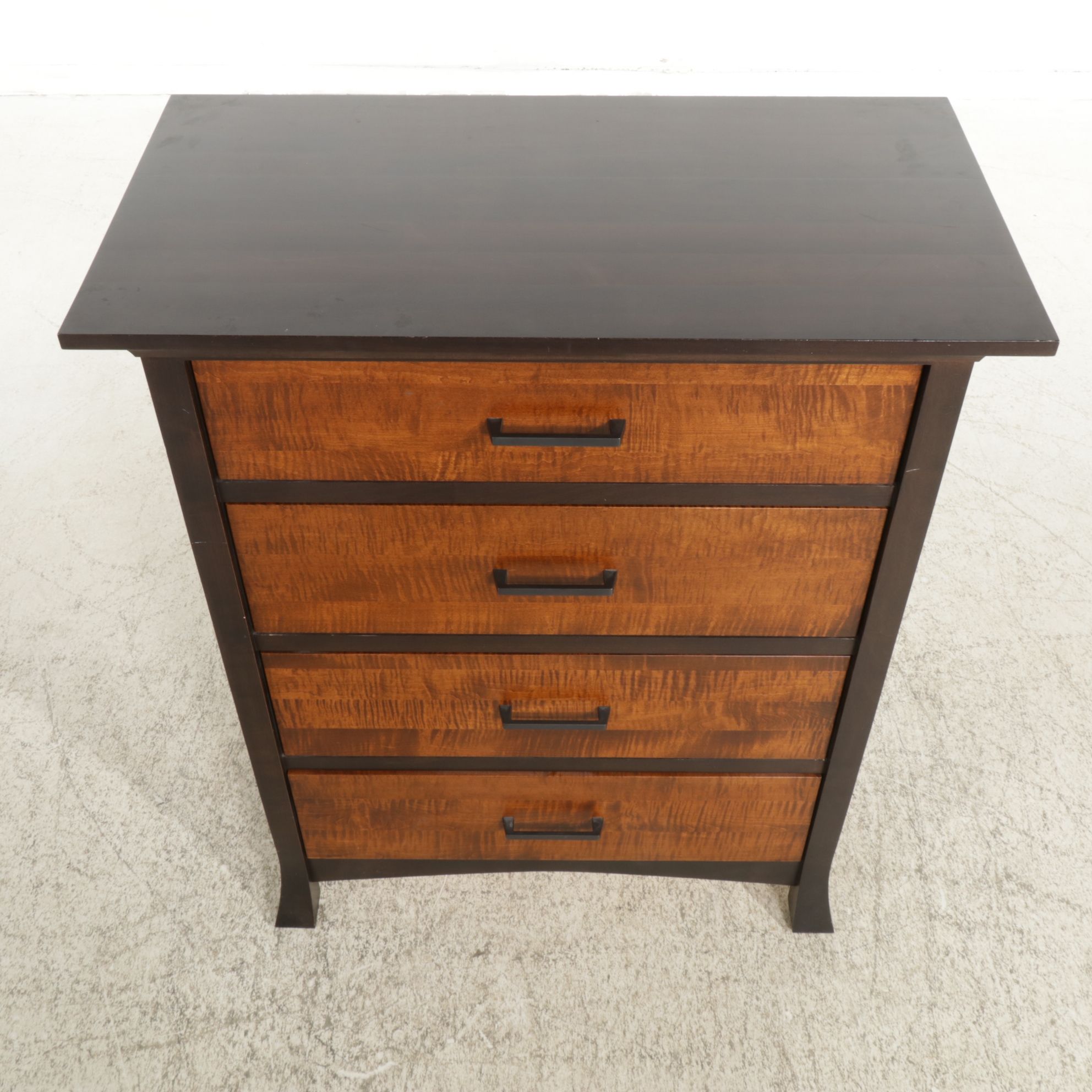 Amish Country Furniture Arts and Crafts Style Chest of Drawers