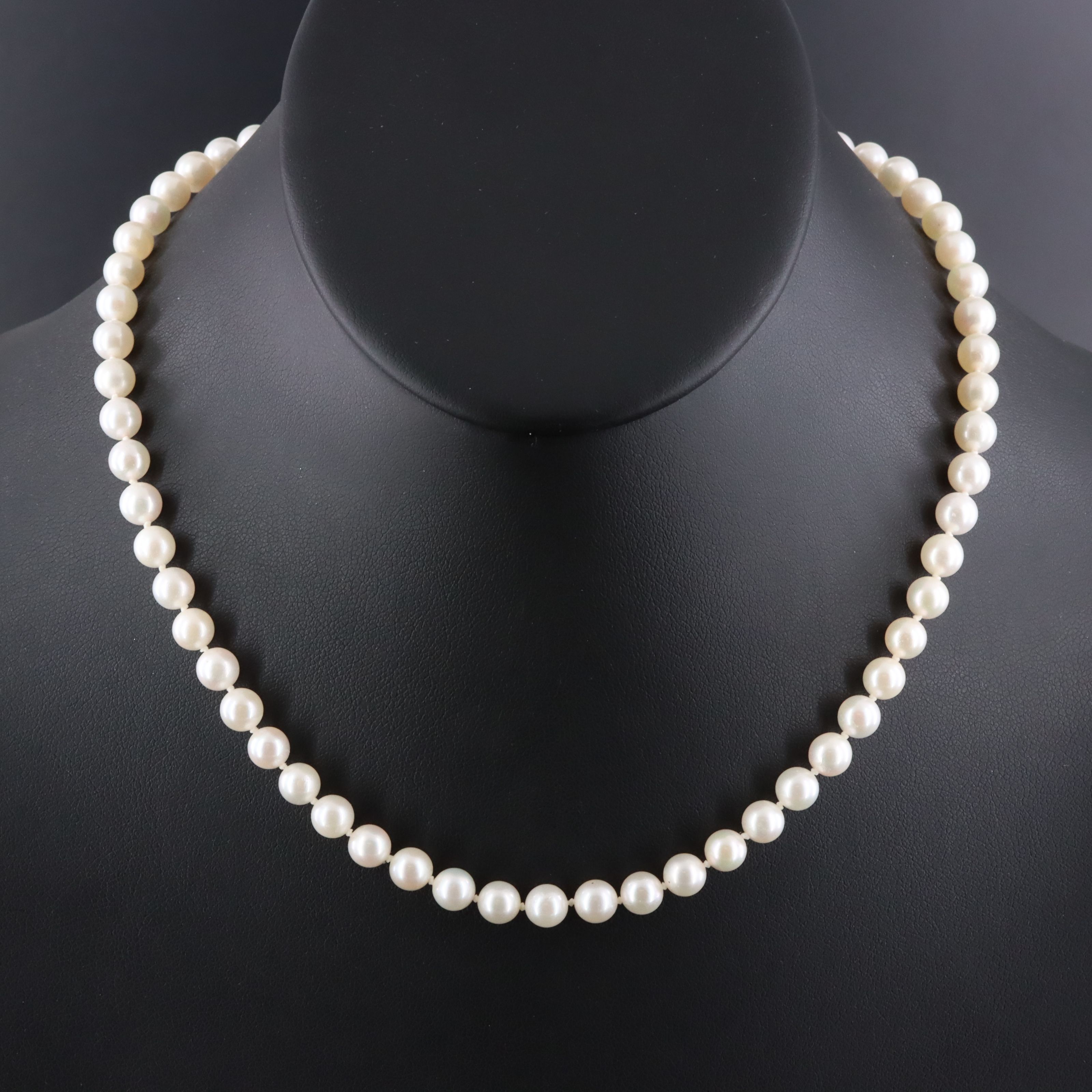 Pearl Necklace with 14K Clasp