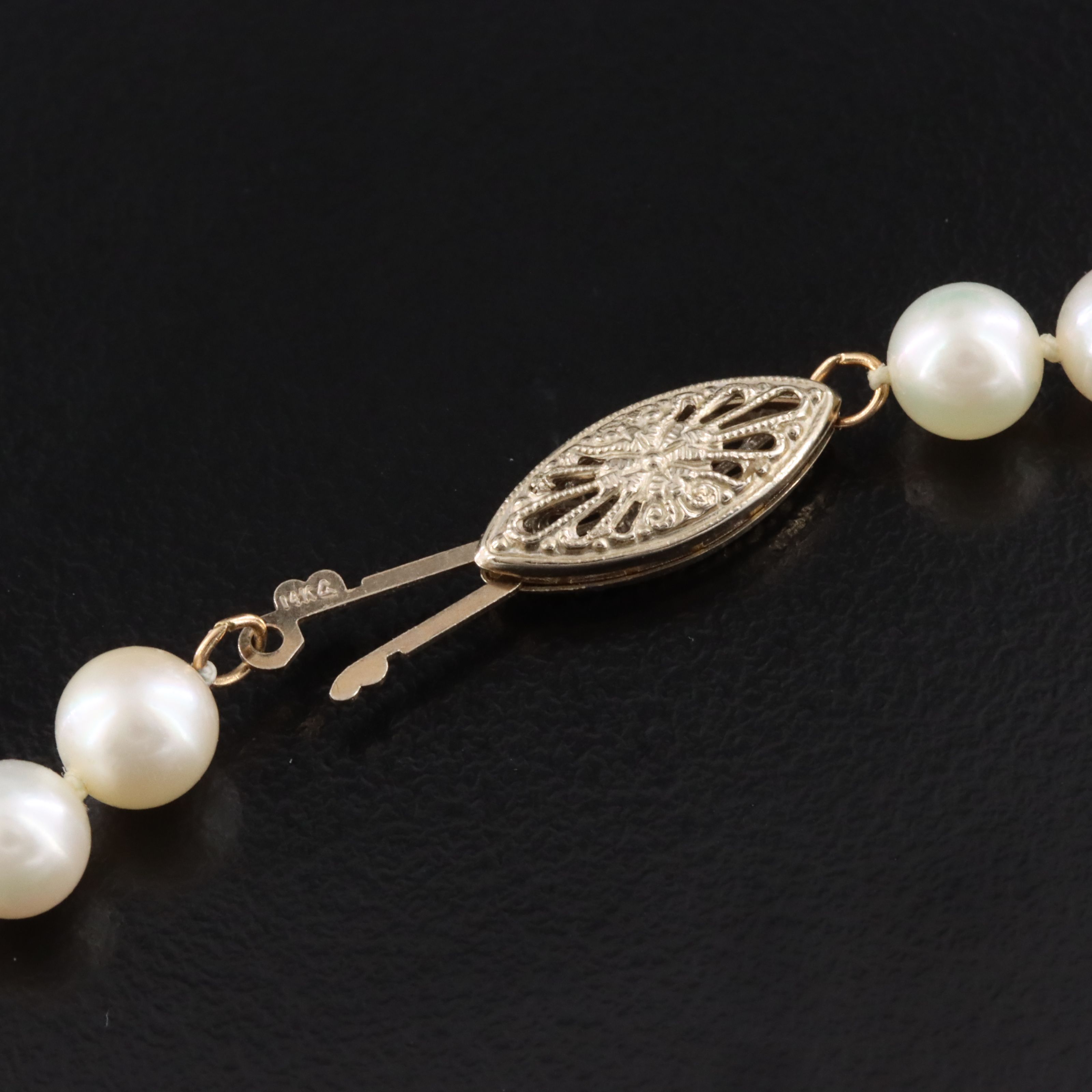 Pearl Necklace with 14K Clasp