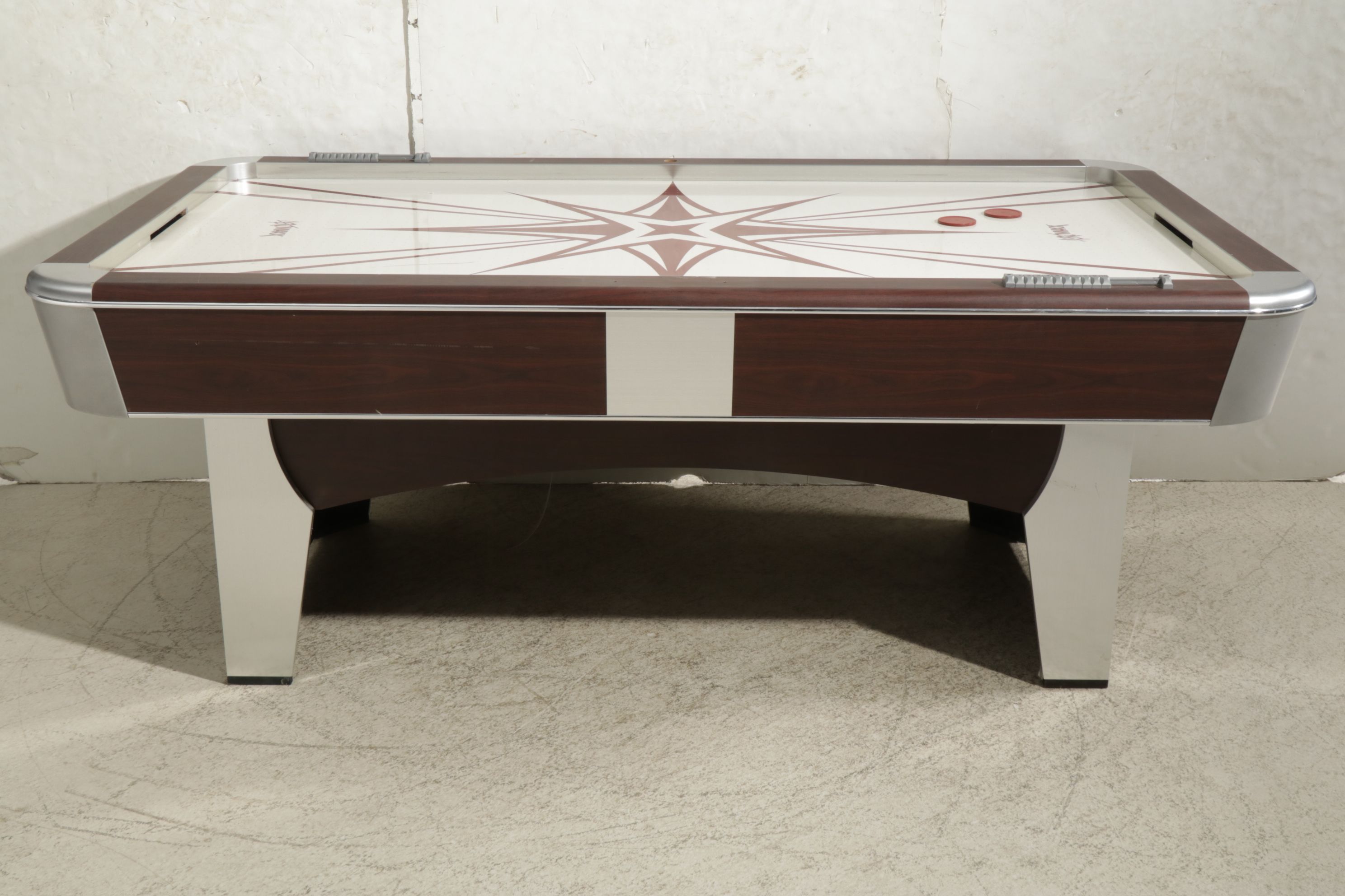 Monarch "AeroMaxx" Air Hockey Table
