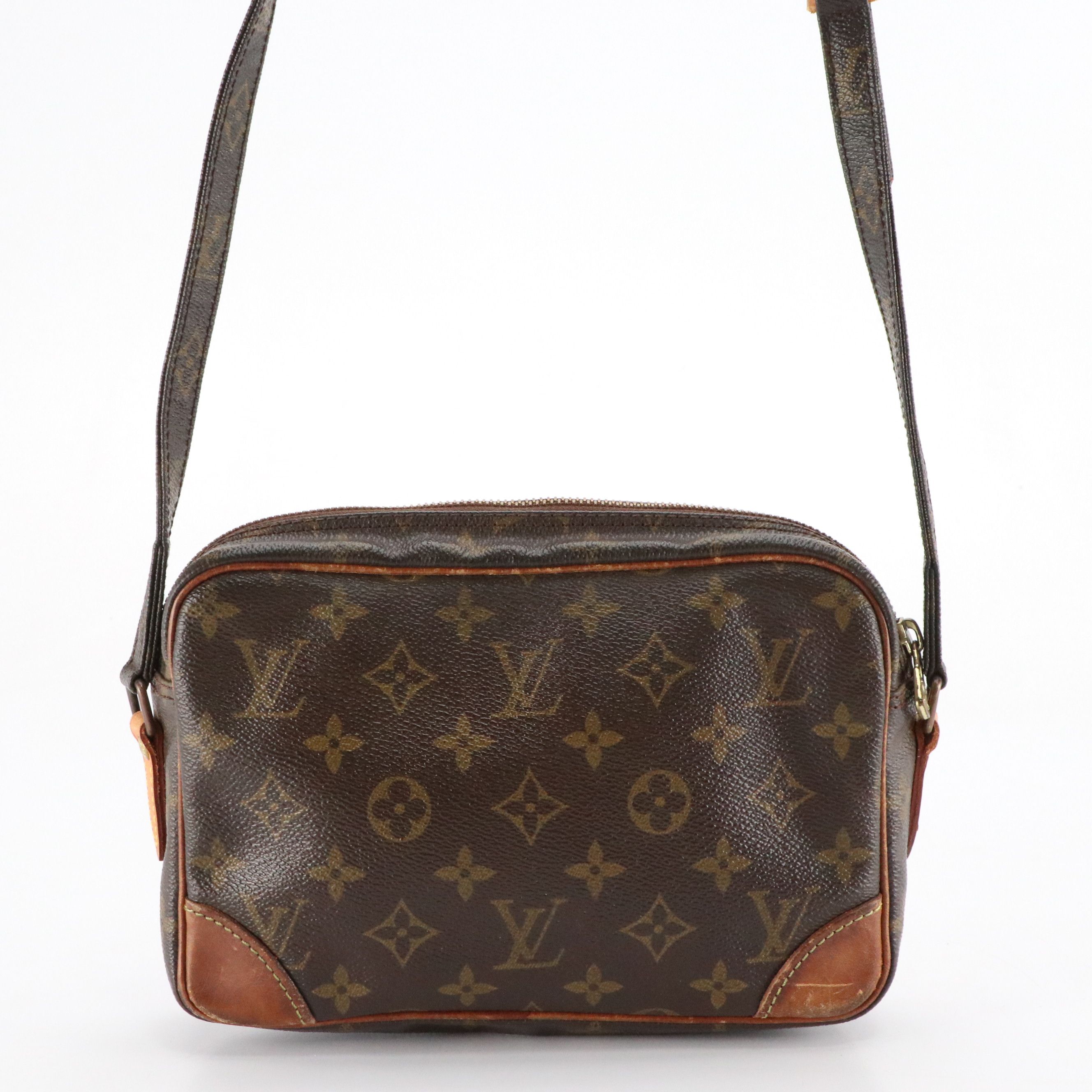 Louis Vuitton Trocadéro 23 in Monogram Canvas and Vachetta Leather