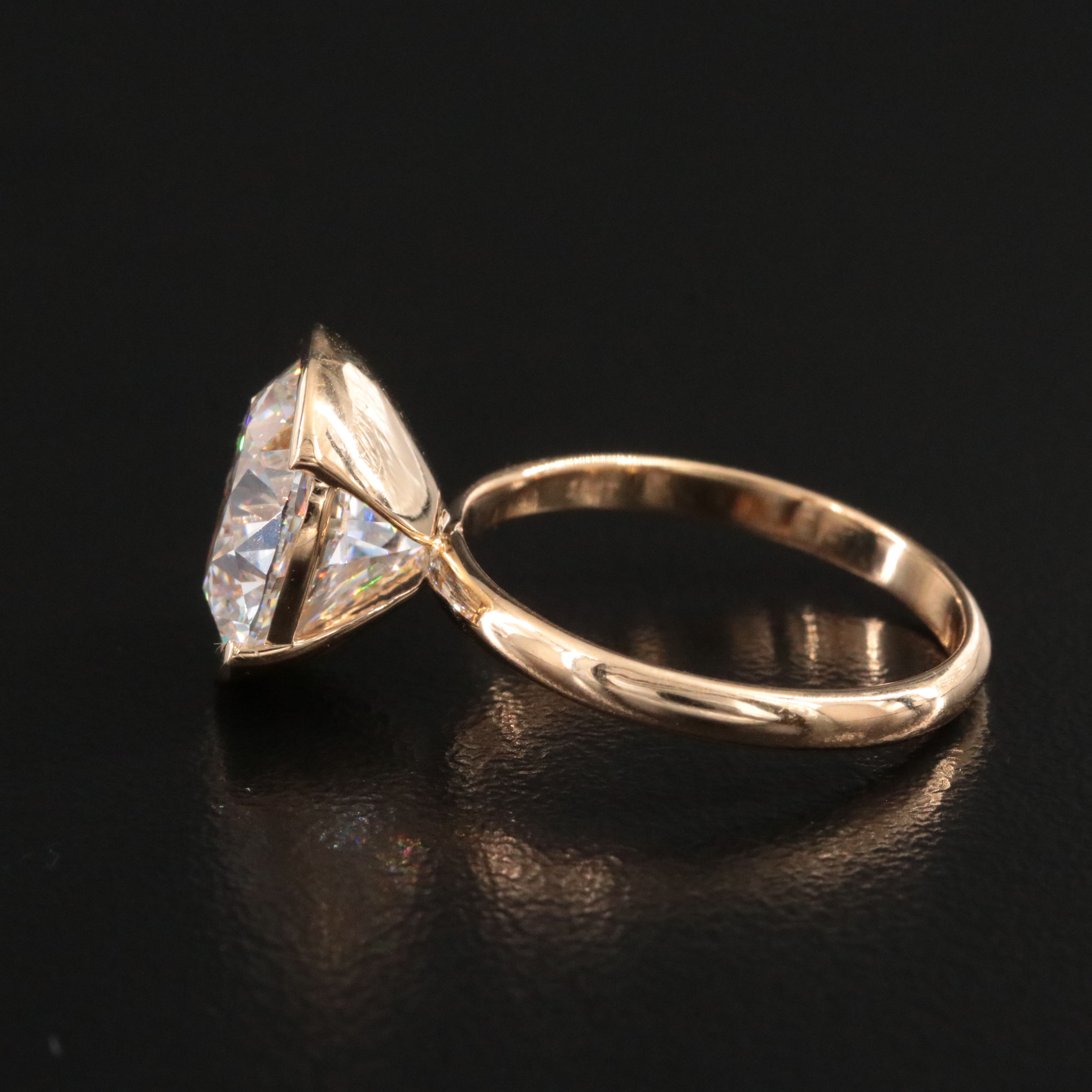 18K 5.09 CT Lab Grown Diamond Solitaire Ring with IGI Report