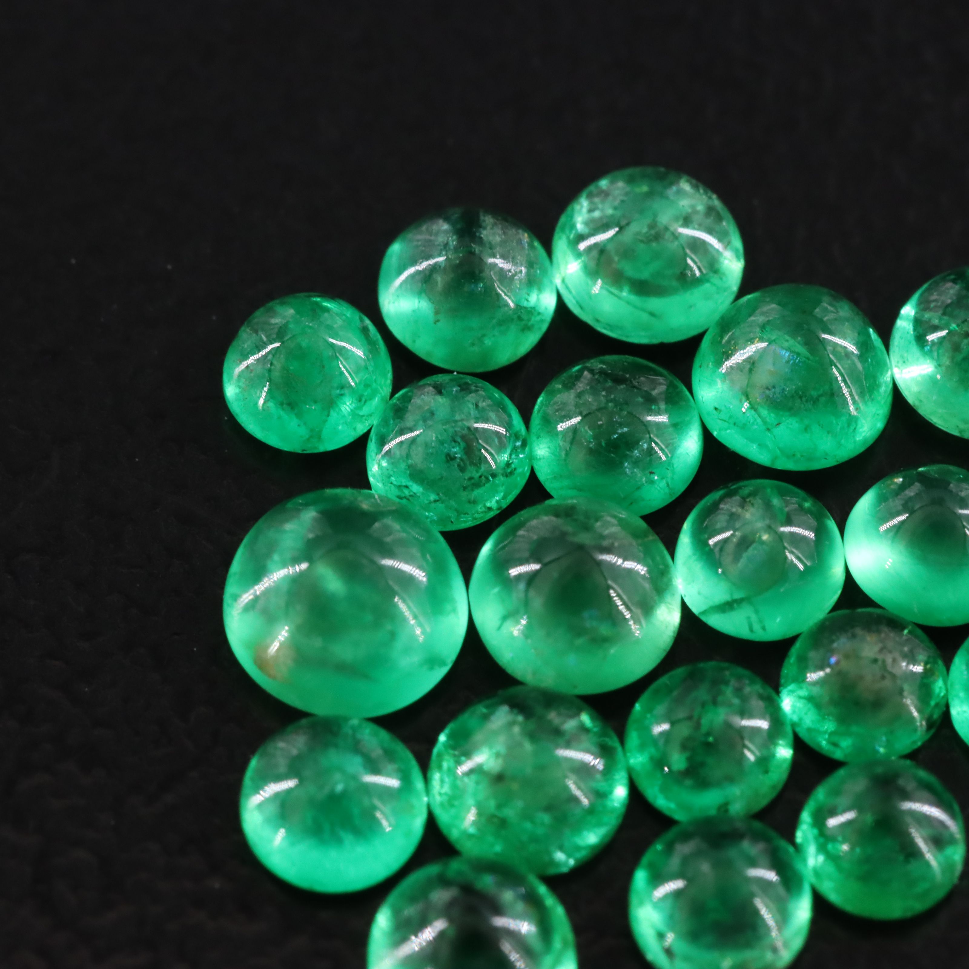 Loose 2.46 CTW Emerald Melee Lot