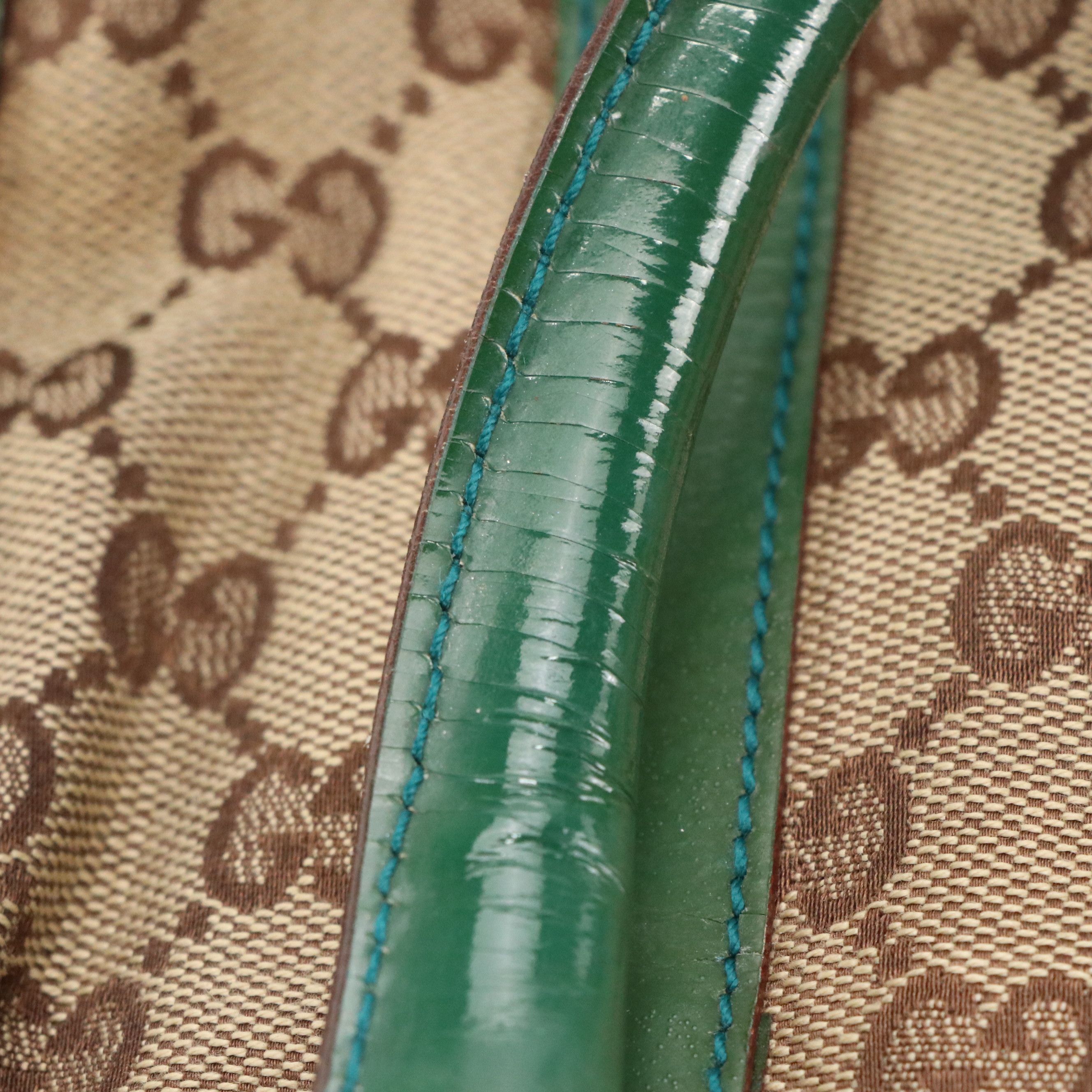 Gucci Small Abbey Boston Shoulder Bag in Beige GG Canvas and Green Leather