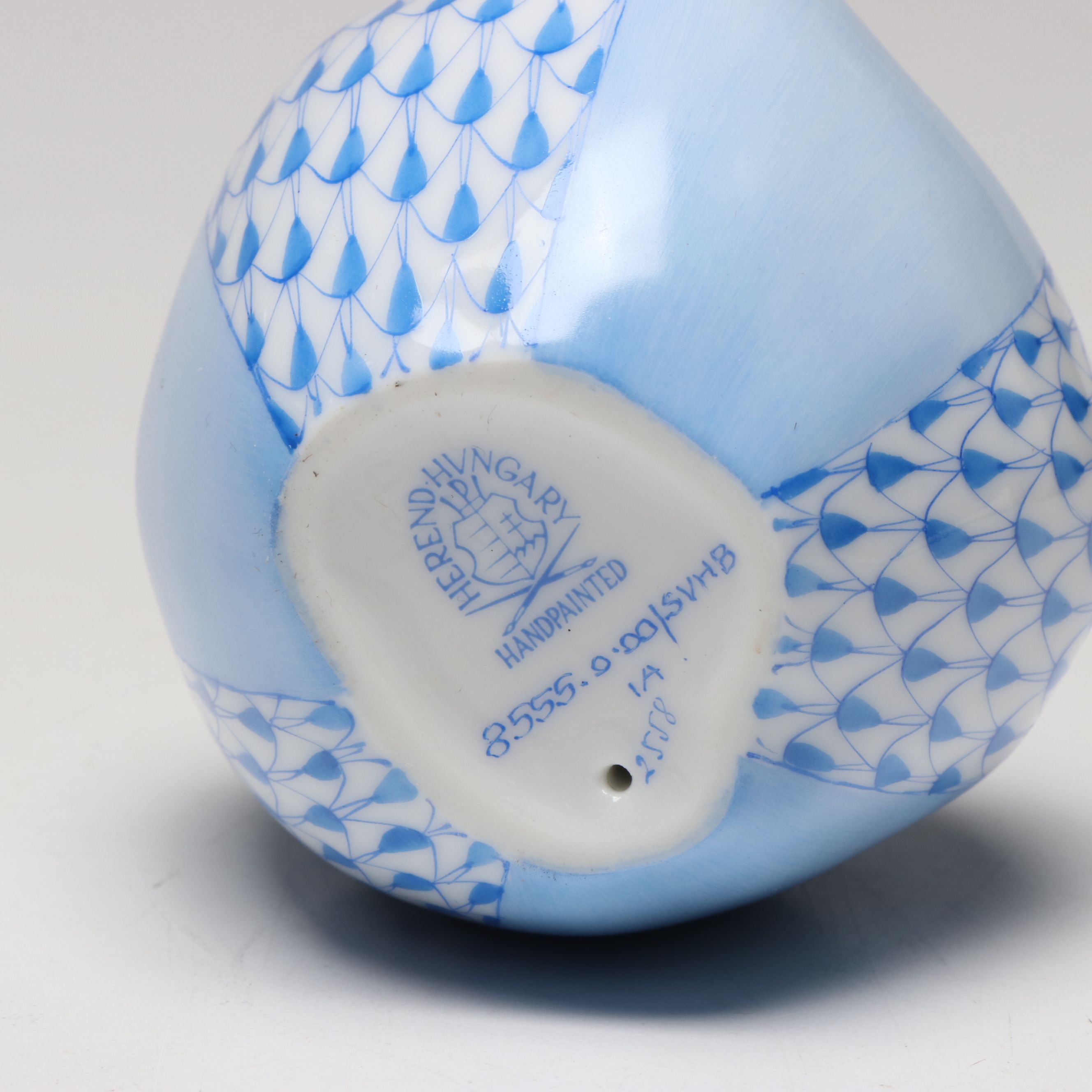 Herend Blue Fishnet with Gold "Apple" Porcelain Paperweight