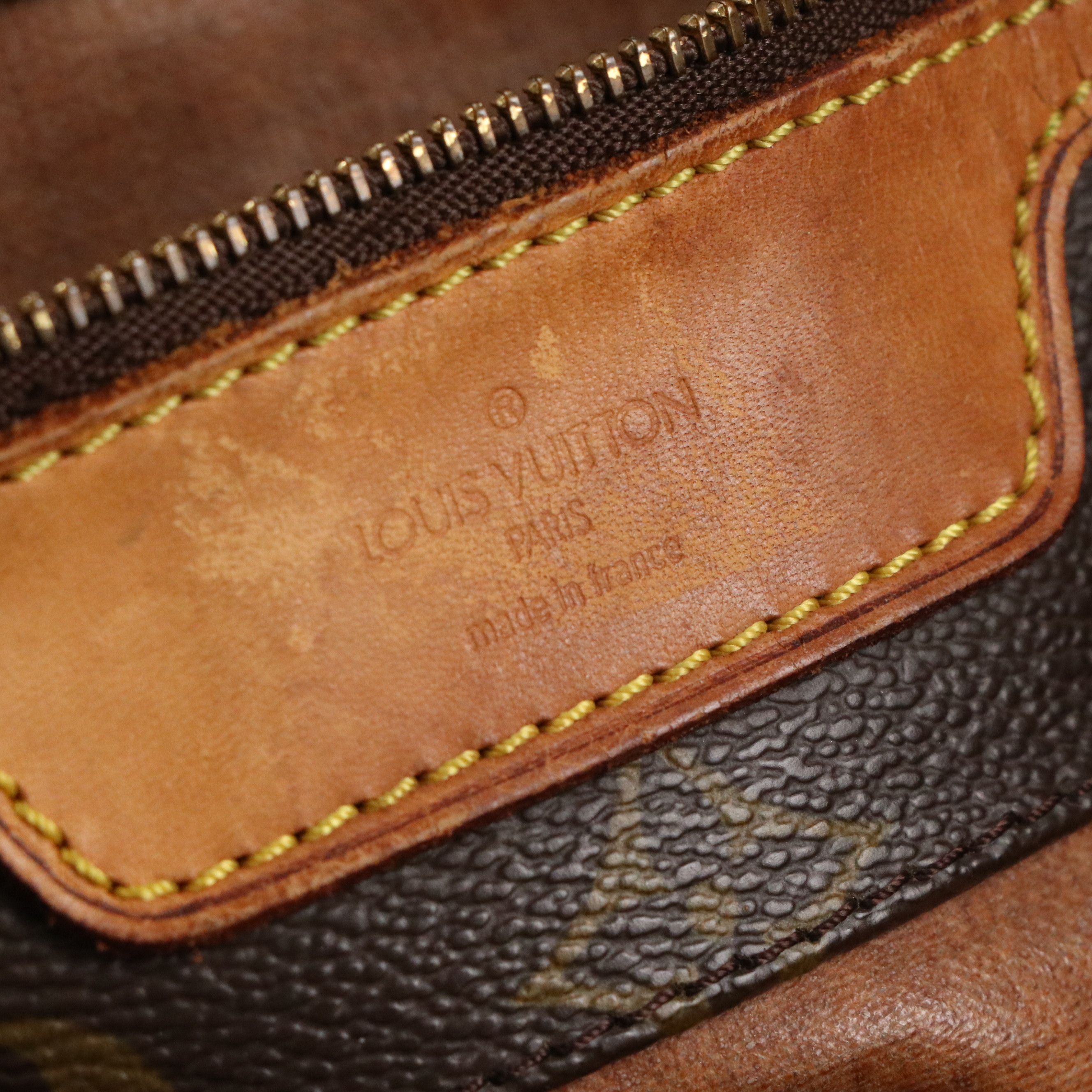 Louis Vuitton Sac Shopping Tote Bag in Monogram Canvas and Vachetta Leather