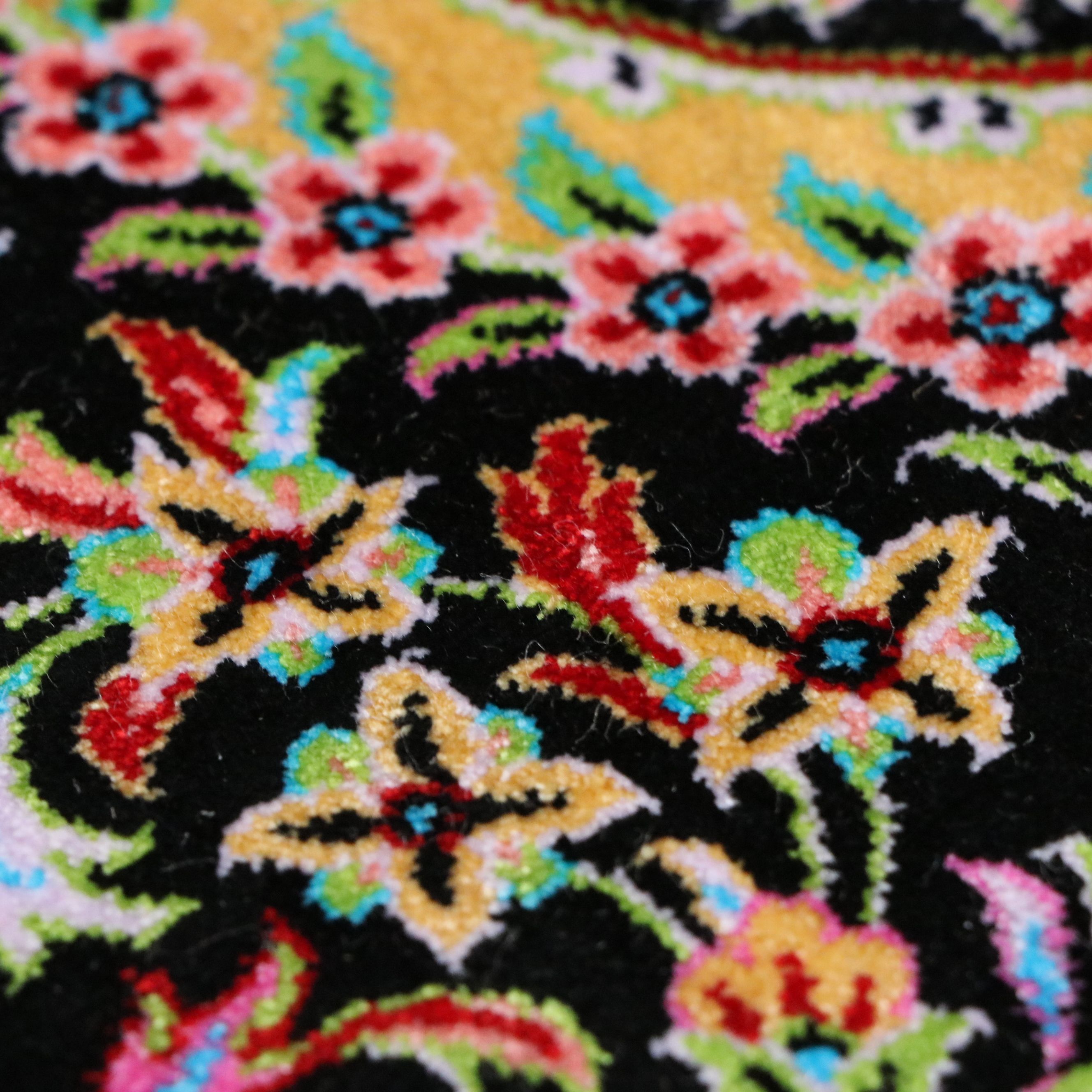 6'5 x 10'4 Machine Made Turkish Qom Style Art Silk Area Rug