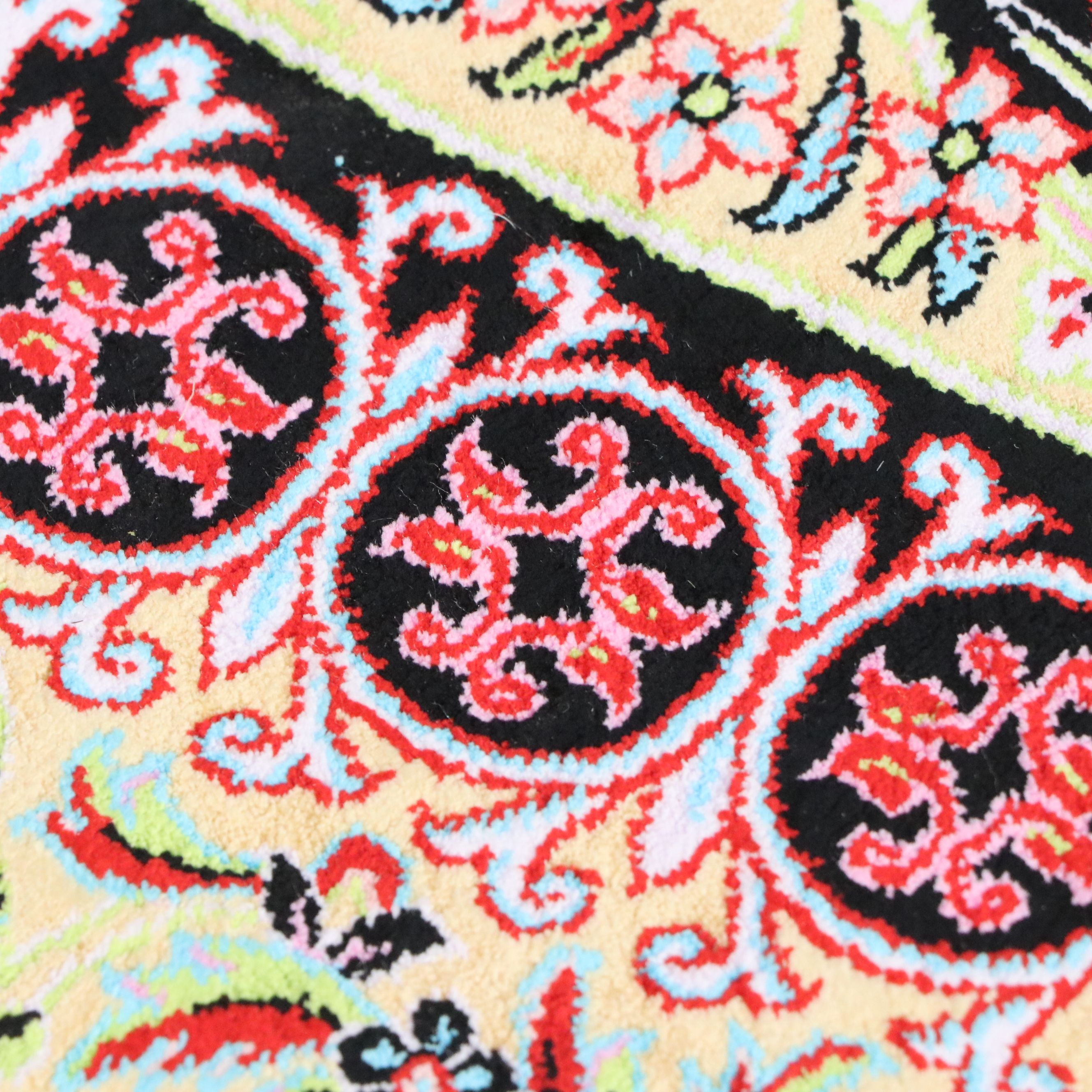 6'5 x 10'4 Machine Made Turkish Qom Style Art Silk Area Rug