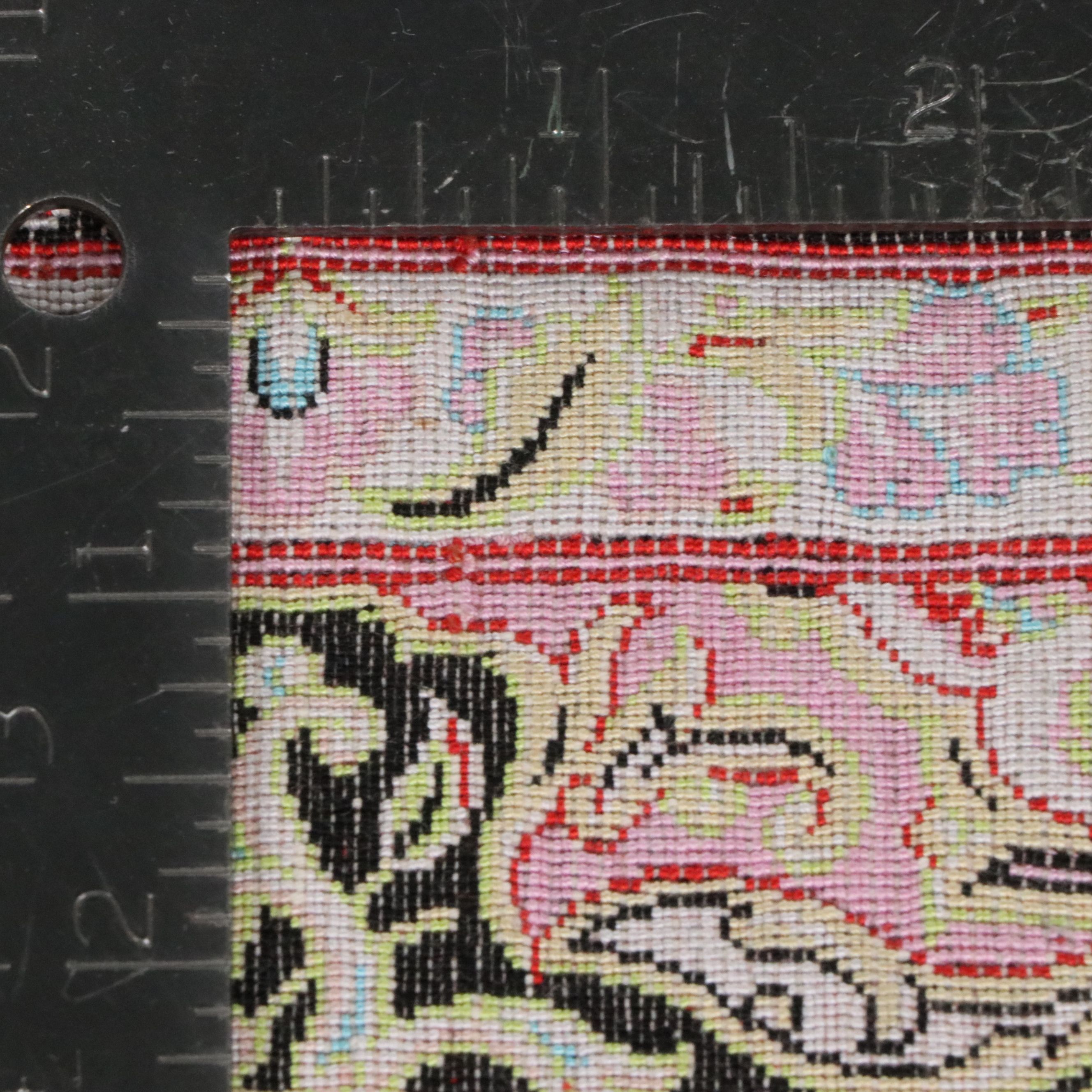 6'5 x 10'4 Machine Made Turkish Qom Style Art Silk Area Rug