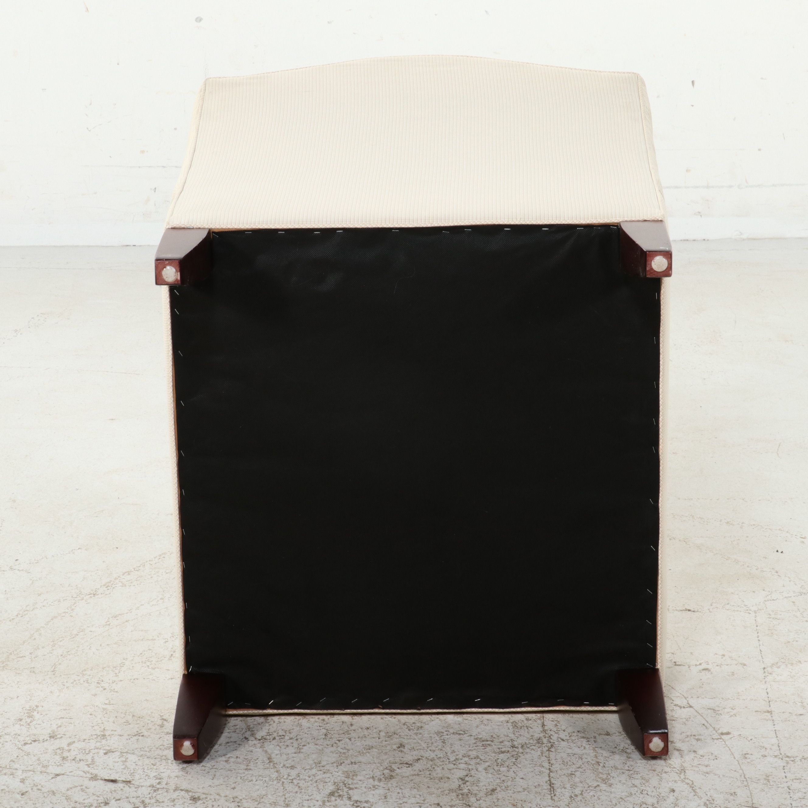 Contemporary Slipper Chair in Cream Chenille, 21st Century