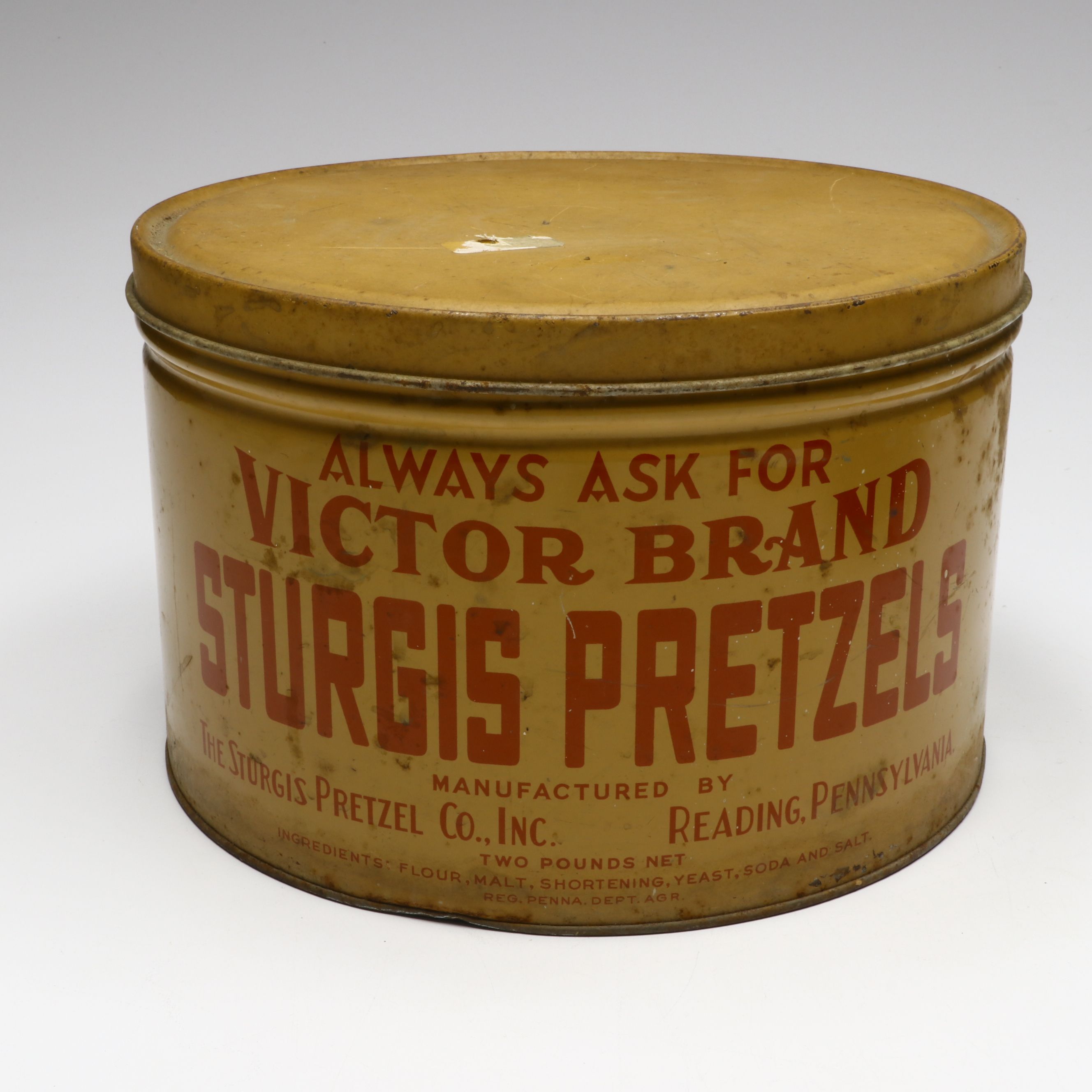 Maruni Lacquerware Open Work Platter, Sturgis Pretzel Co. Tin, and More Décor