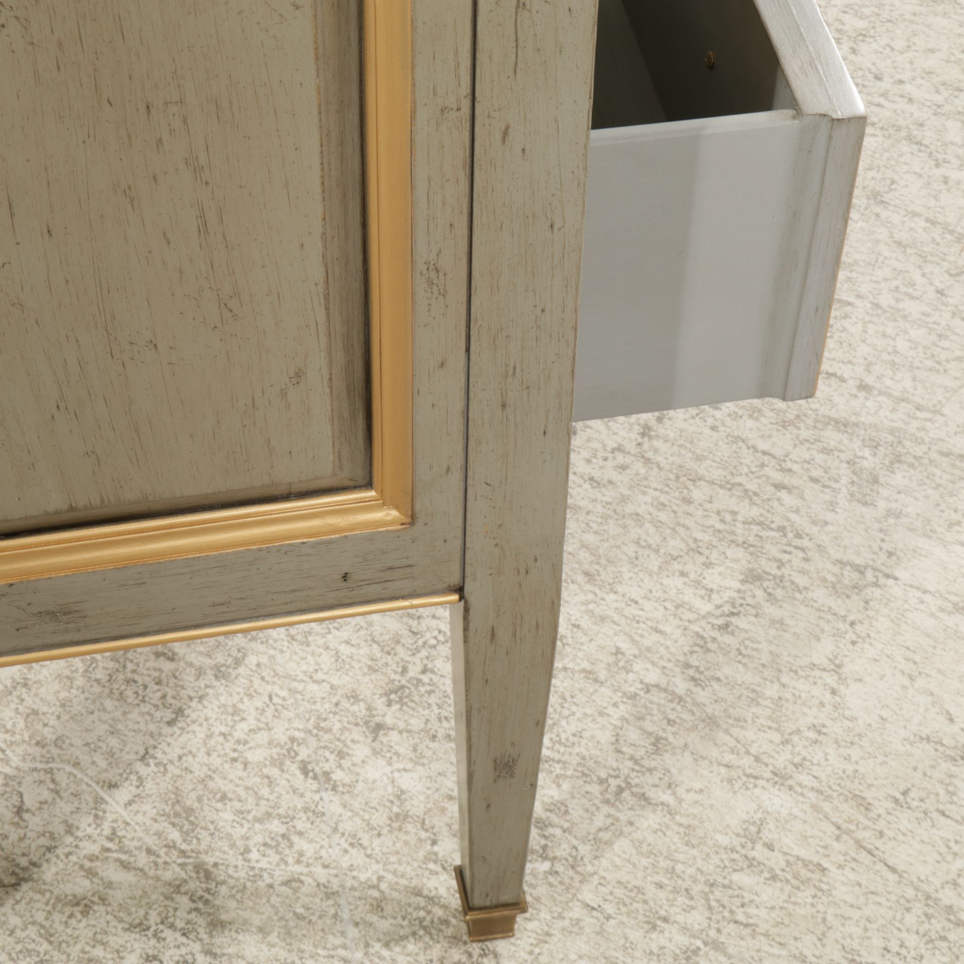 Hickory-White Louis XVI Style Paint Decorated Night Stand