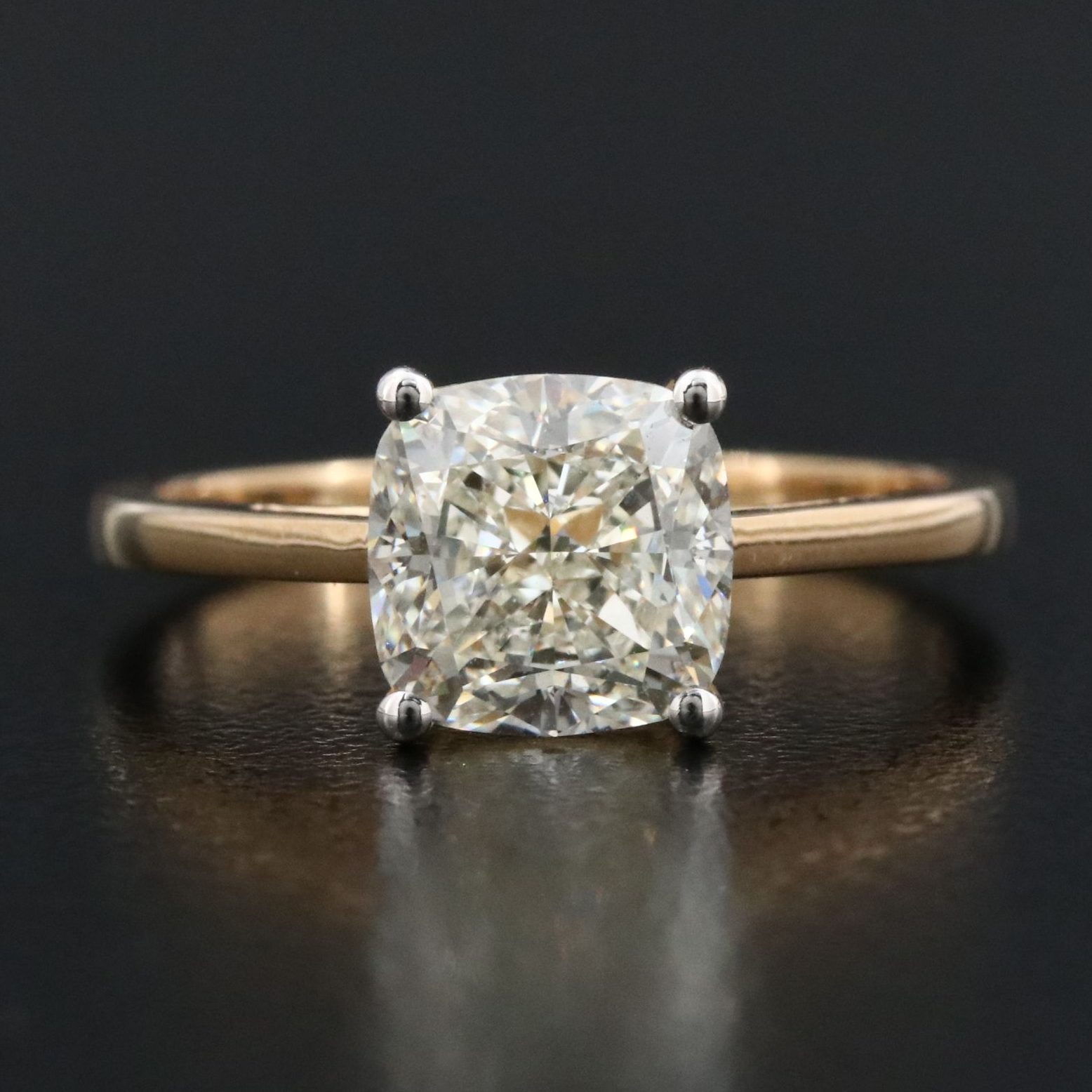 18K 2.52 CT Diamond Solitaire Ring