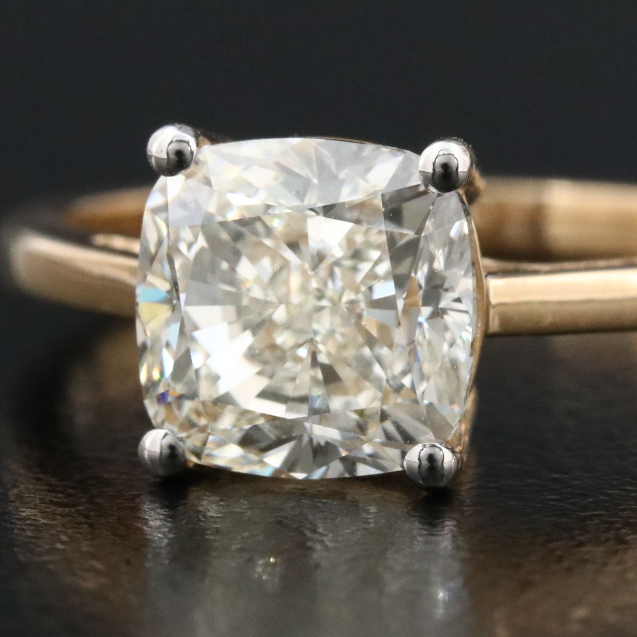 18K 2.52 CT Diamond Solitaire Ring