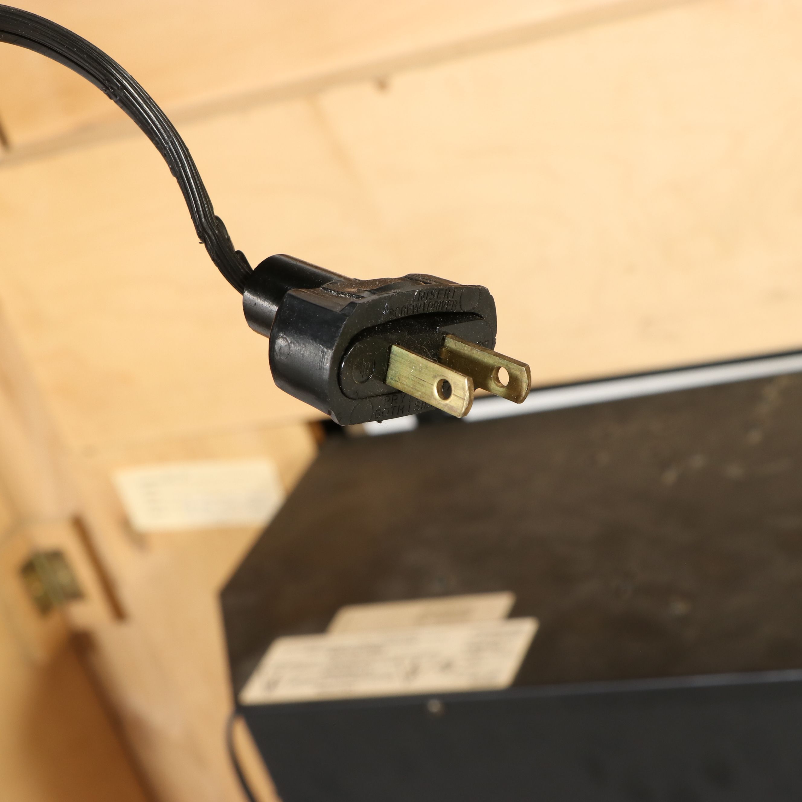 Symphony Electric Fireplace in Oak Frame