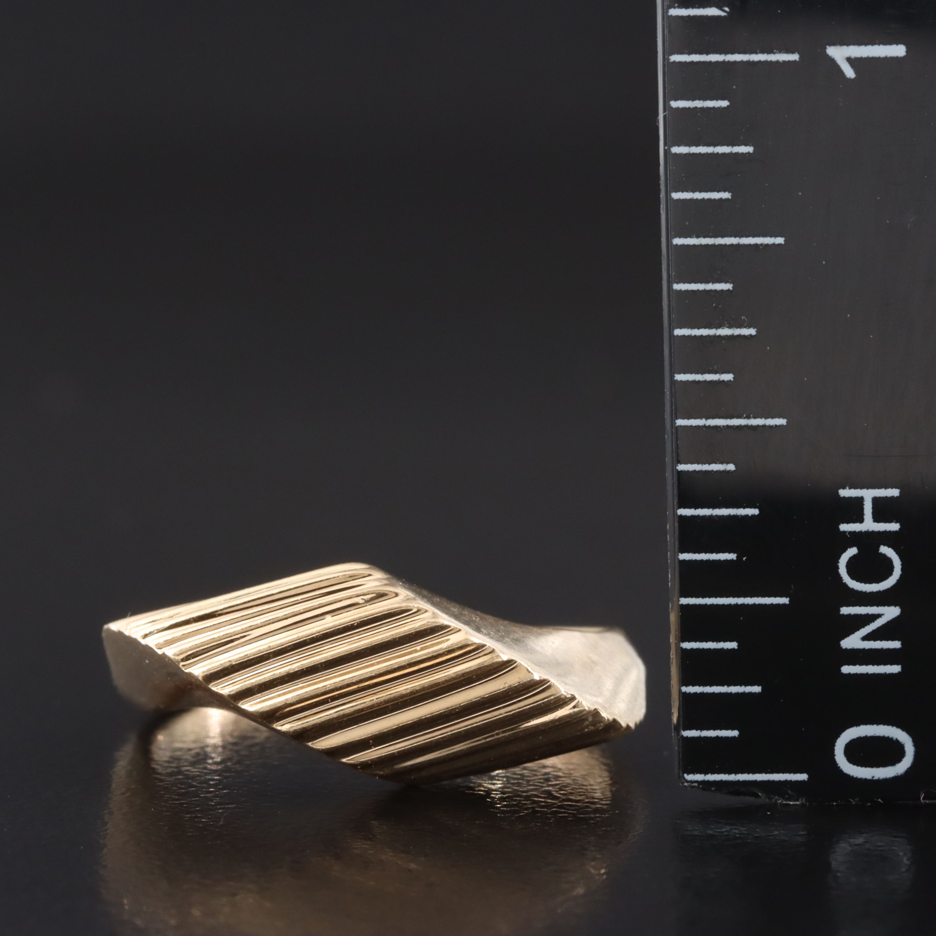 14K Fluted Ring
