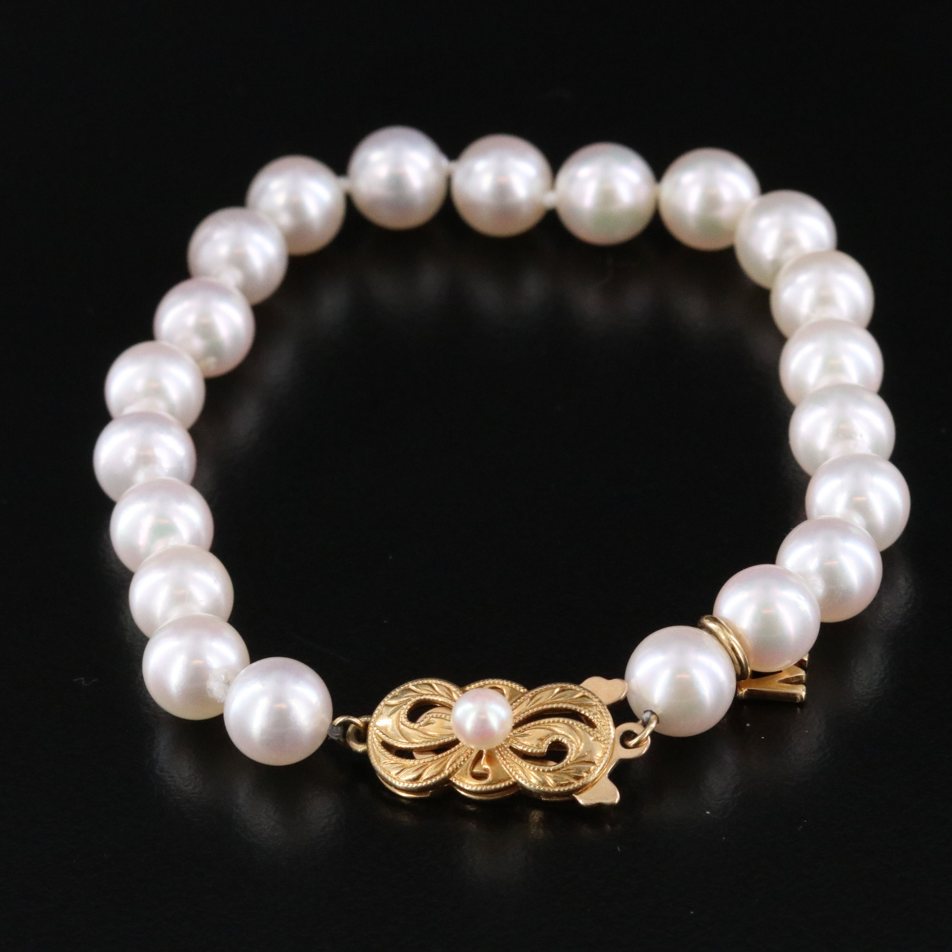 Pearl Bracelet with 18K Mikimoto Clasp