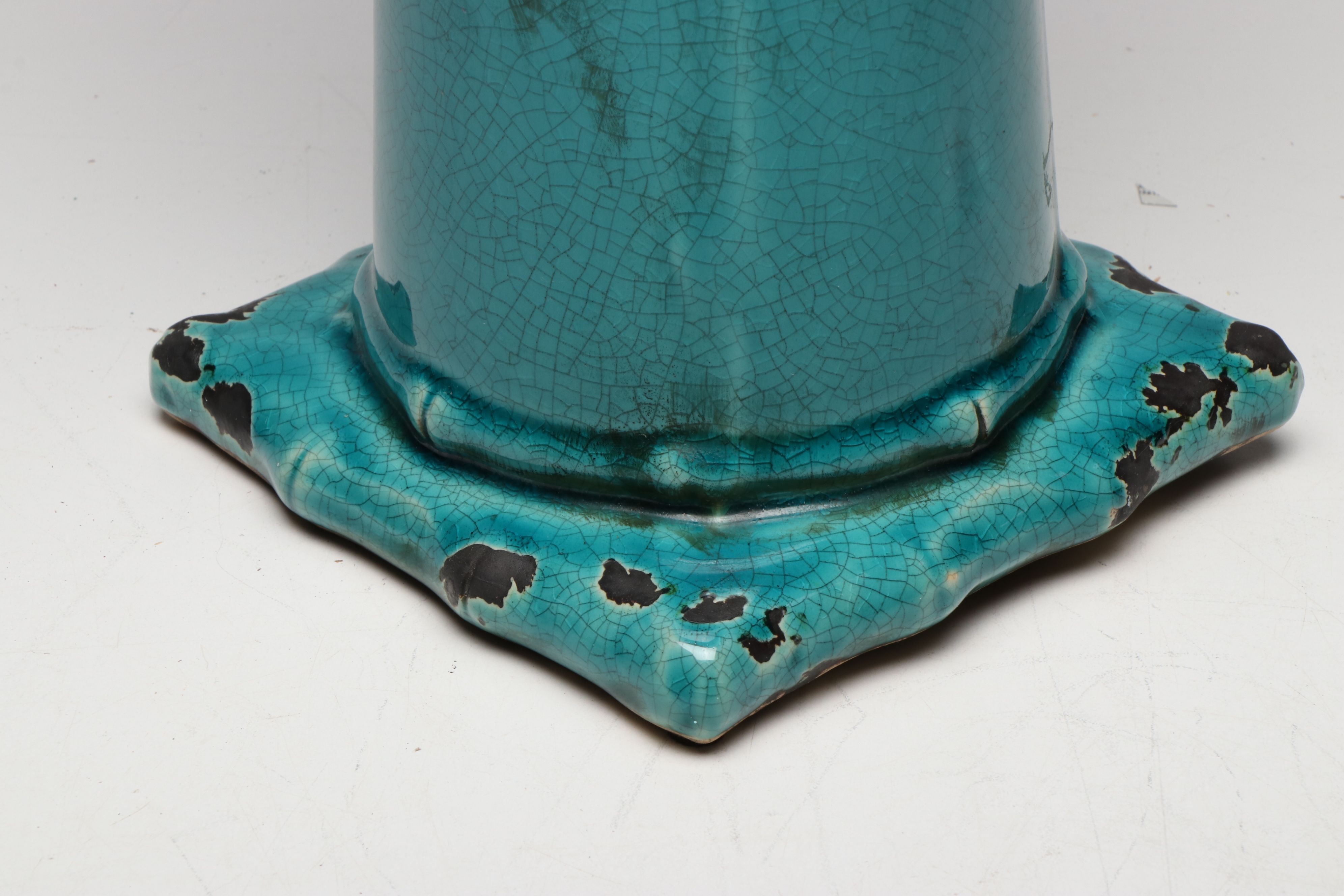 French Style Ceramic Teal Pineapple Décor