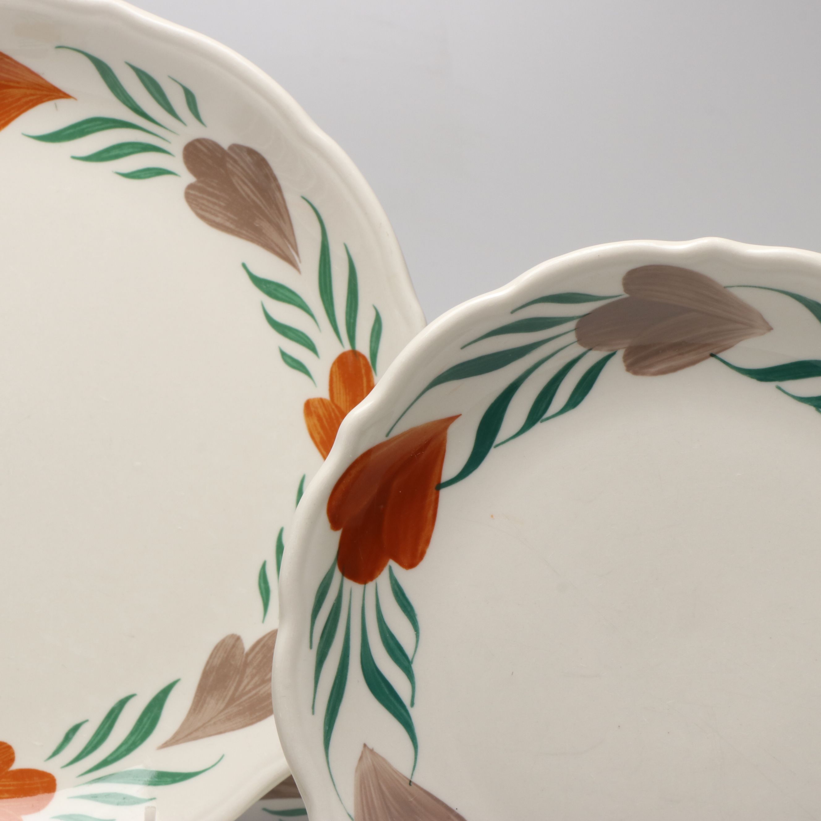 Syracuse China "Chantilly" Ceramic Plates, Mid to Late 20th Century