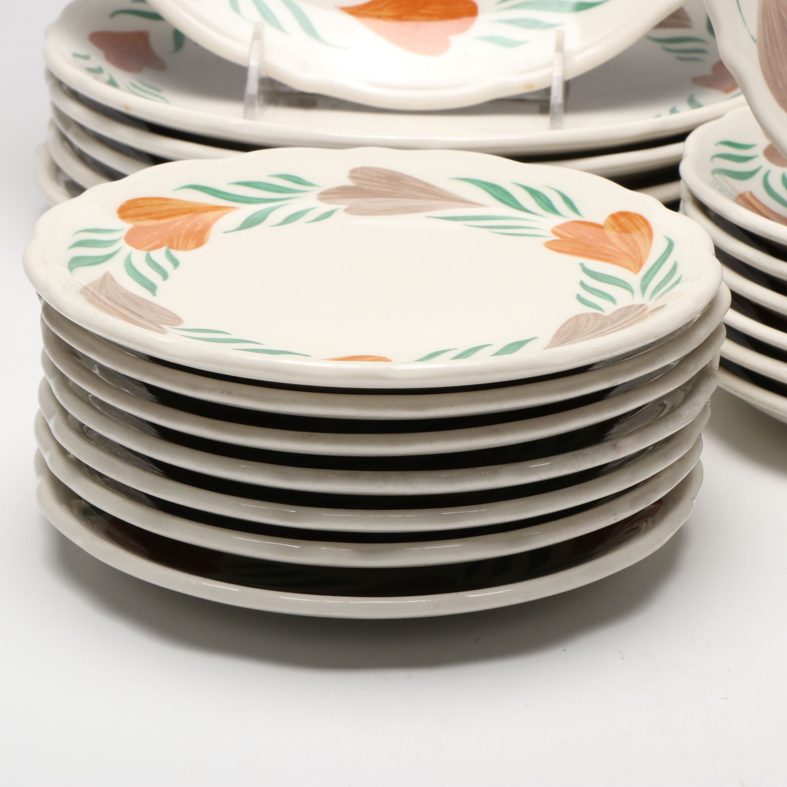 Syracuse China "Chantilly" Ceramic Plates, Mid to Late 20th Century