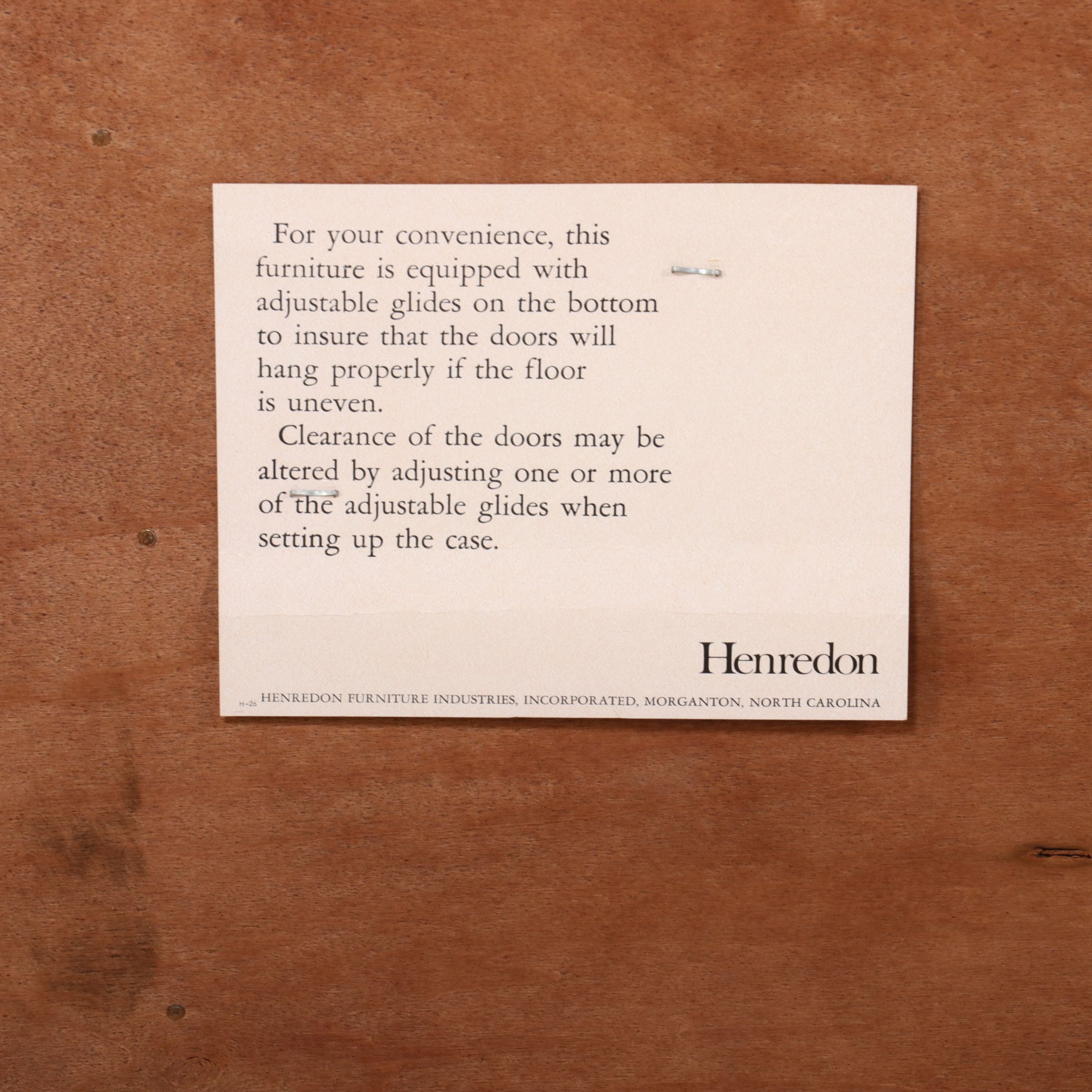 Henredon French Provincial Style Two-Piece China Cabinet, Late 20th Century