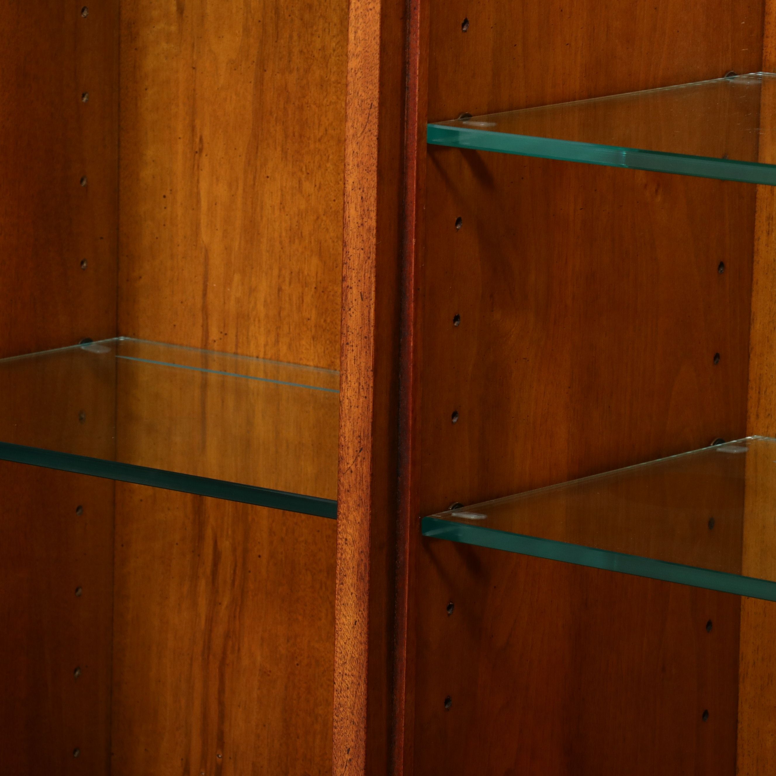 Henredon French Provincial Style Two-Piece China Cabinet, Late 20th Century