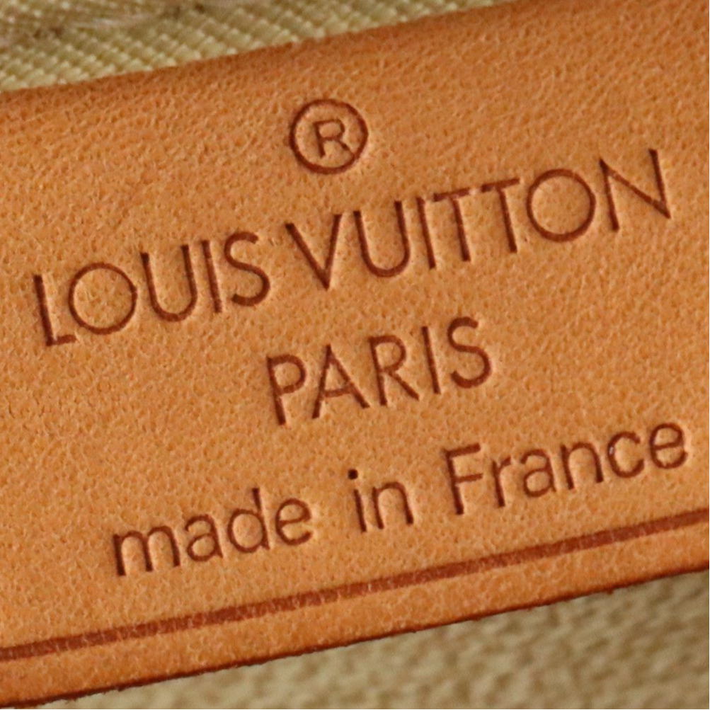 Louis Vuitton Deauville Handbag in Monogram Canvas and Vachetta Leather