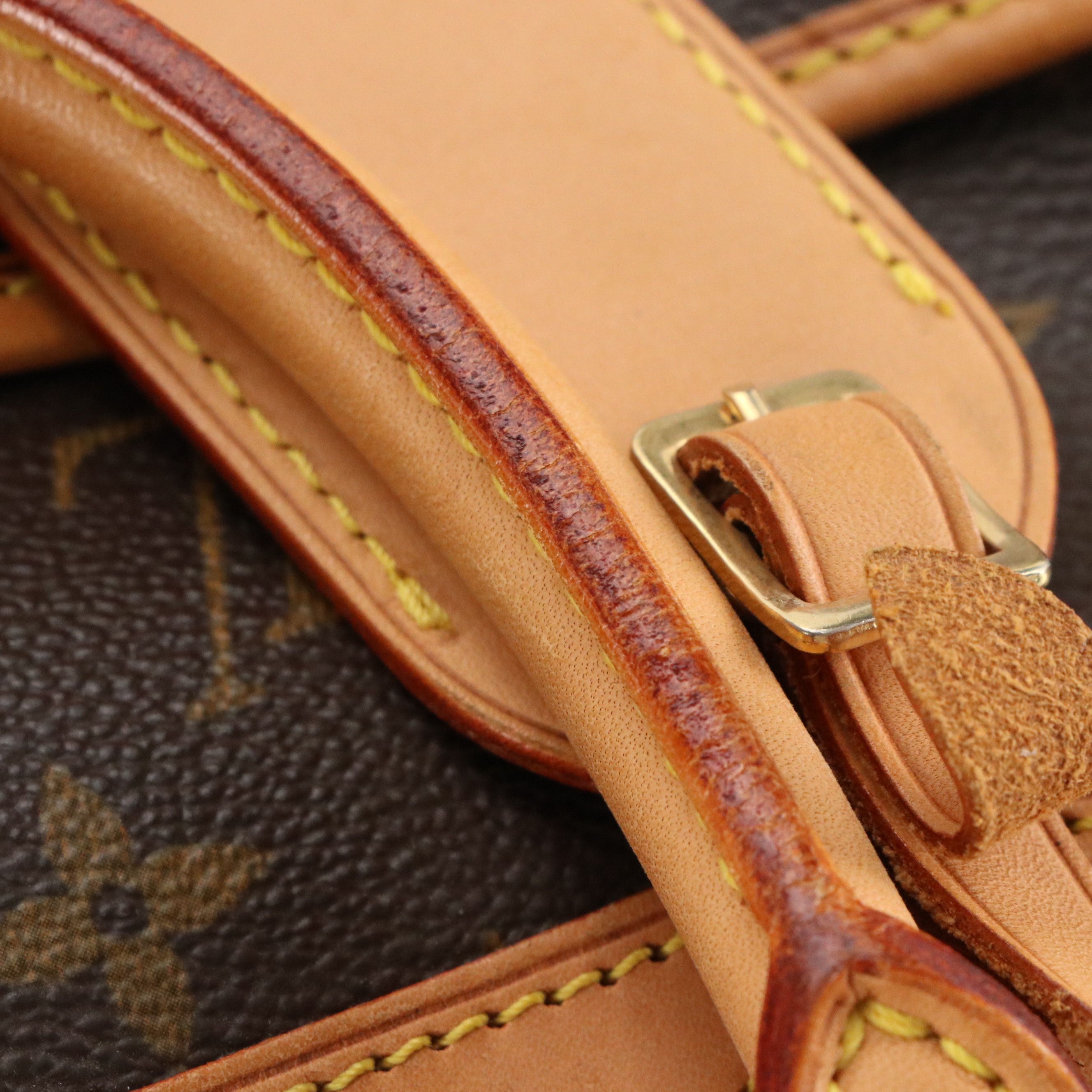 Louis Vuitton Deauville Handbag in Monogram Canvas and Vachetta Leather