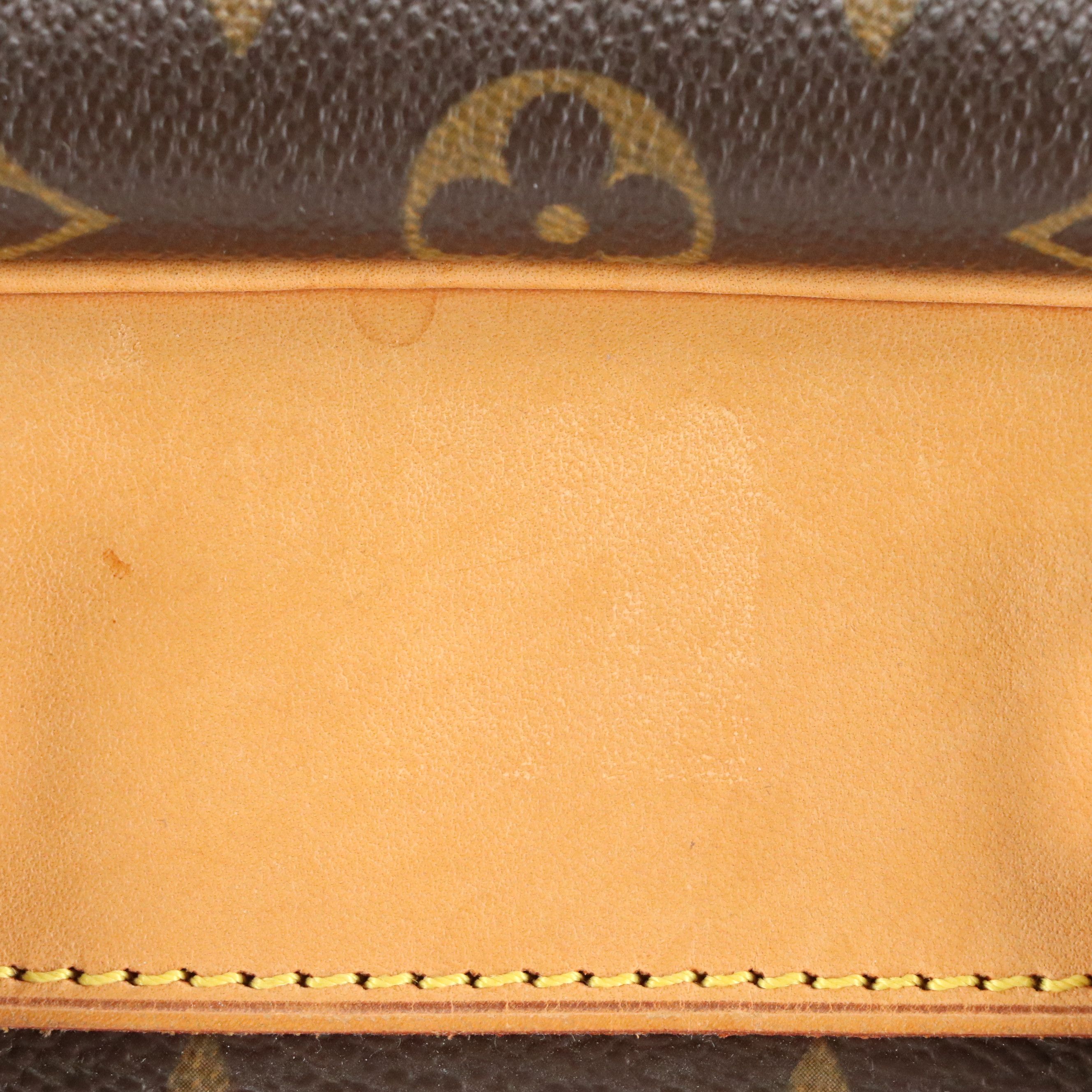 Louis Vuitton Deauville Handbag in Monogram Canvas and Vachetta Leather