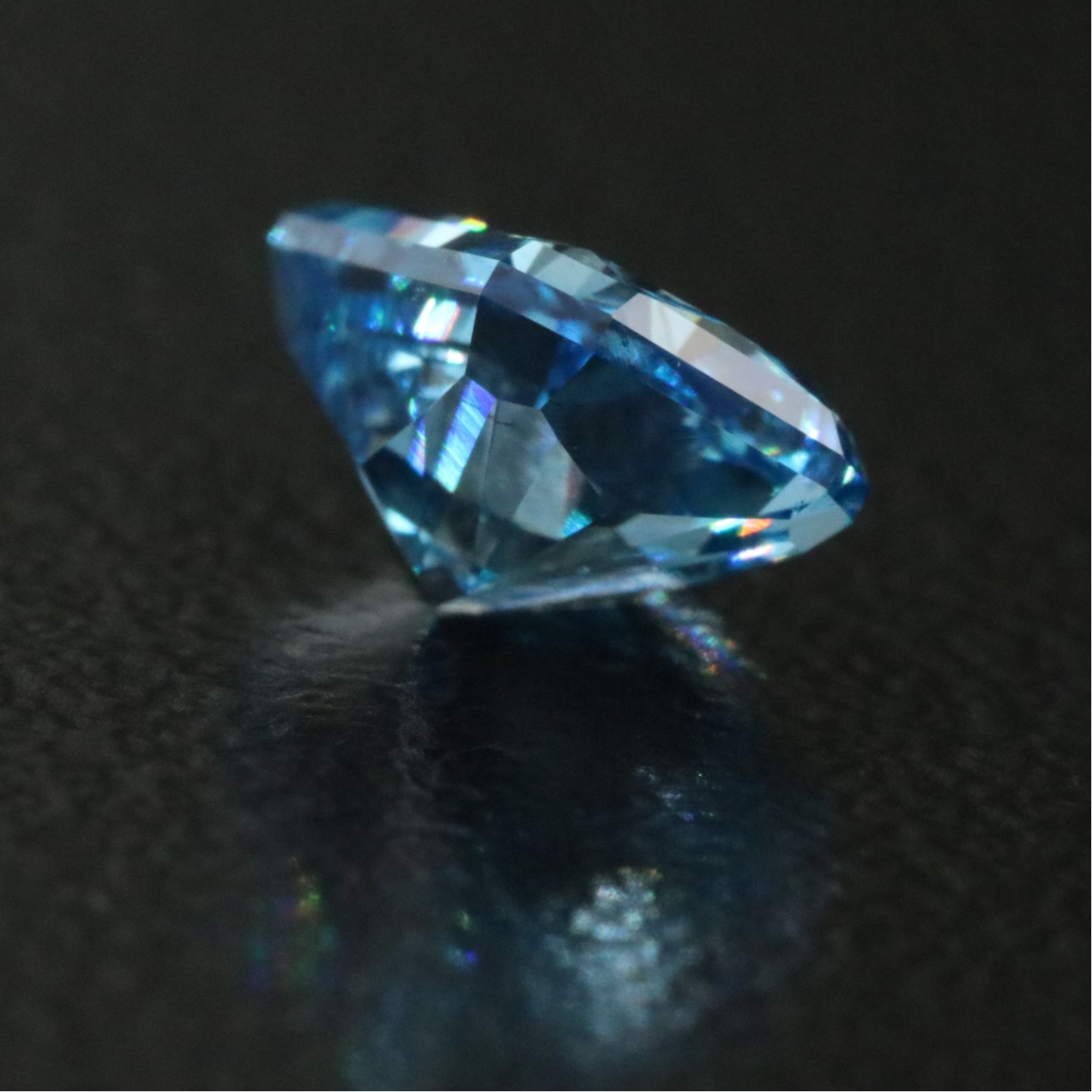 Loose 1.03 CT Lab Grown Fancy Vivid Blue Diamond with IGI Report