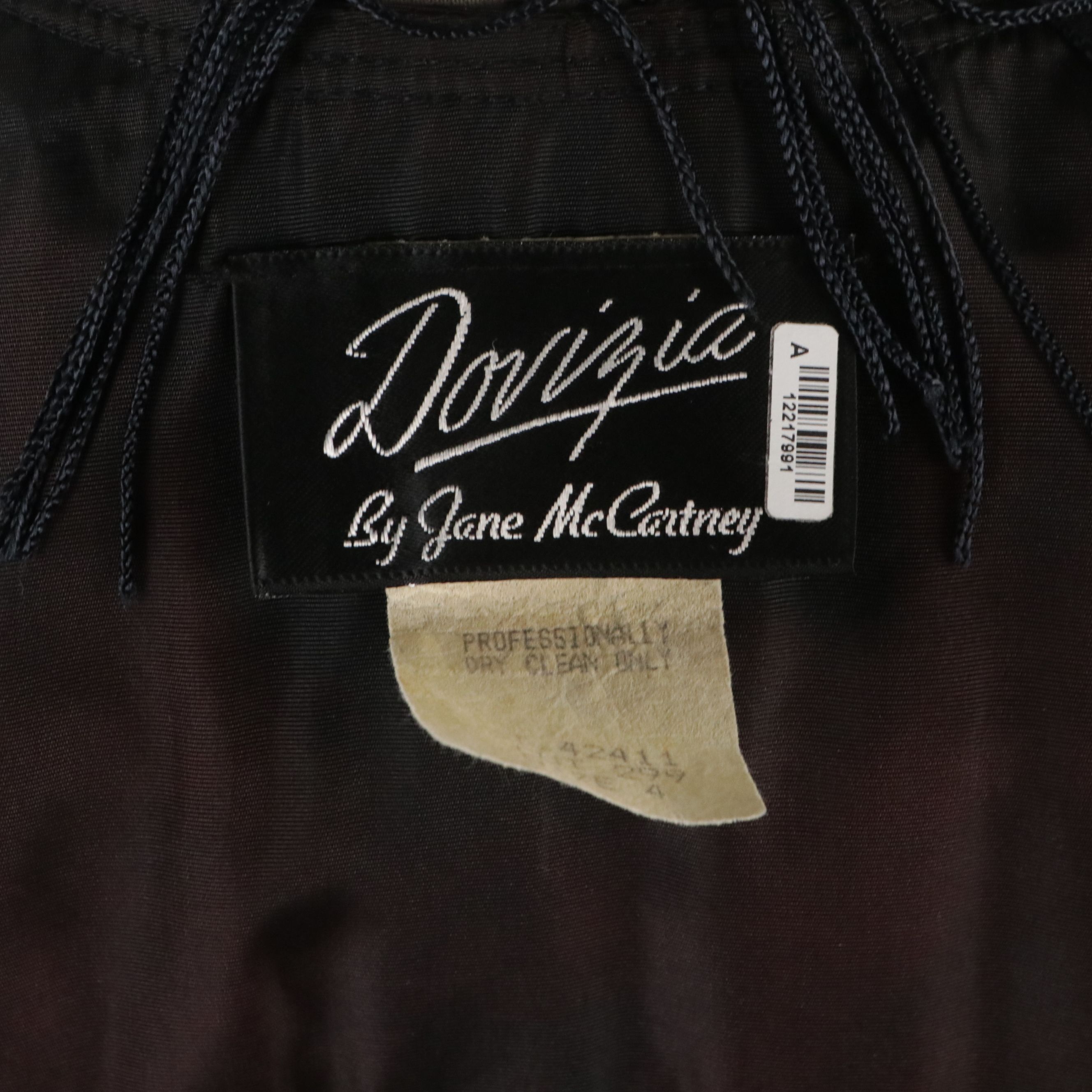 Chatham House Cropped Jacket and Dorizia by Jane McCartney Fringed Blouse