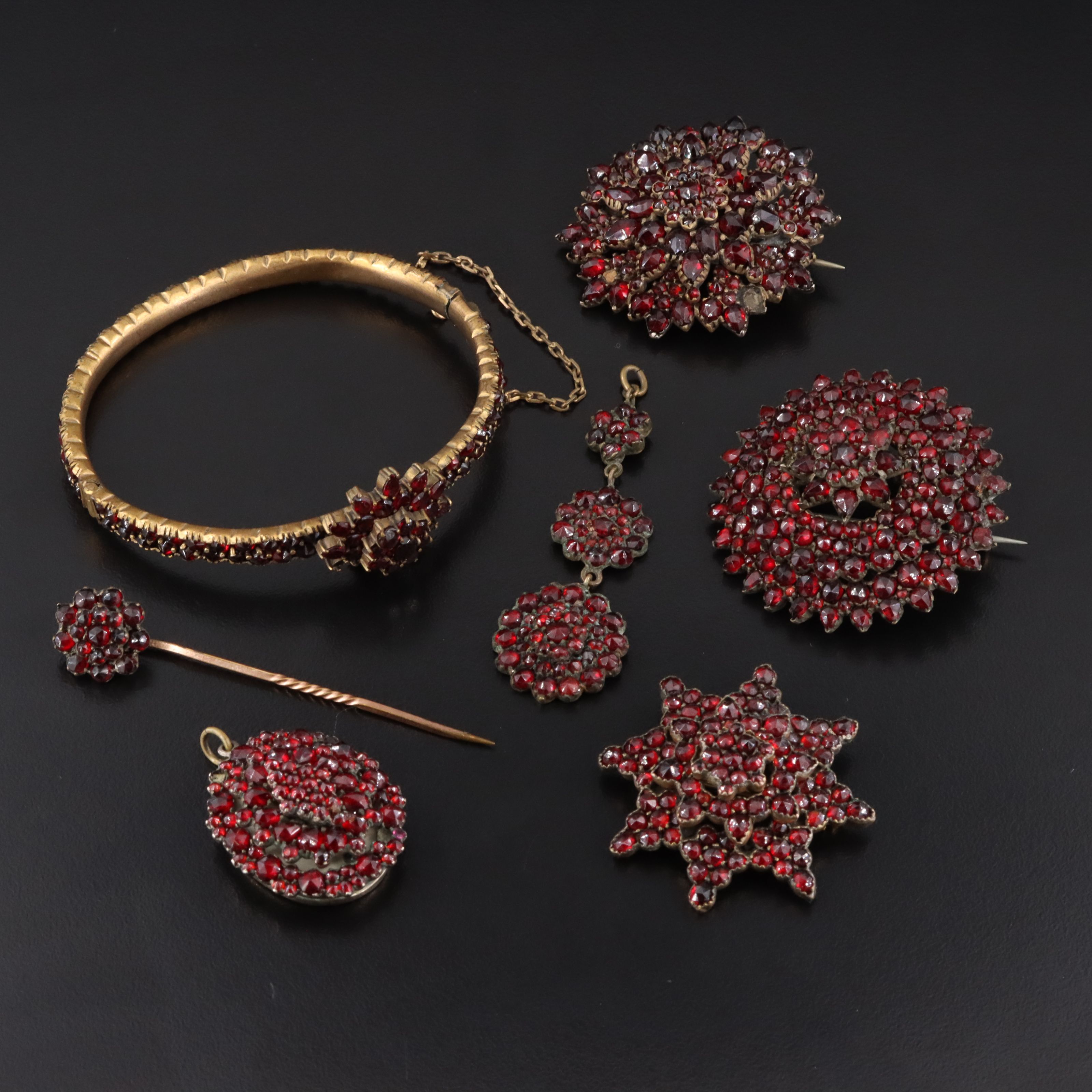 Victorian ft. in Antique & Vintage Garnet Jewelry Collection