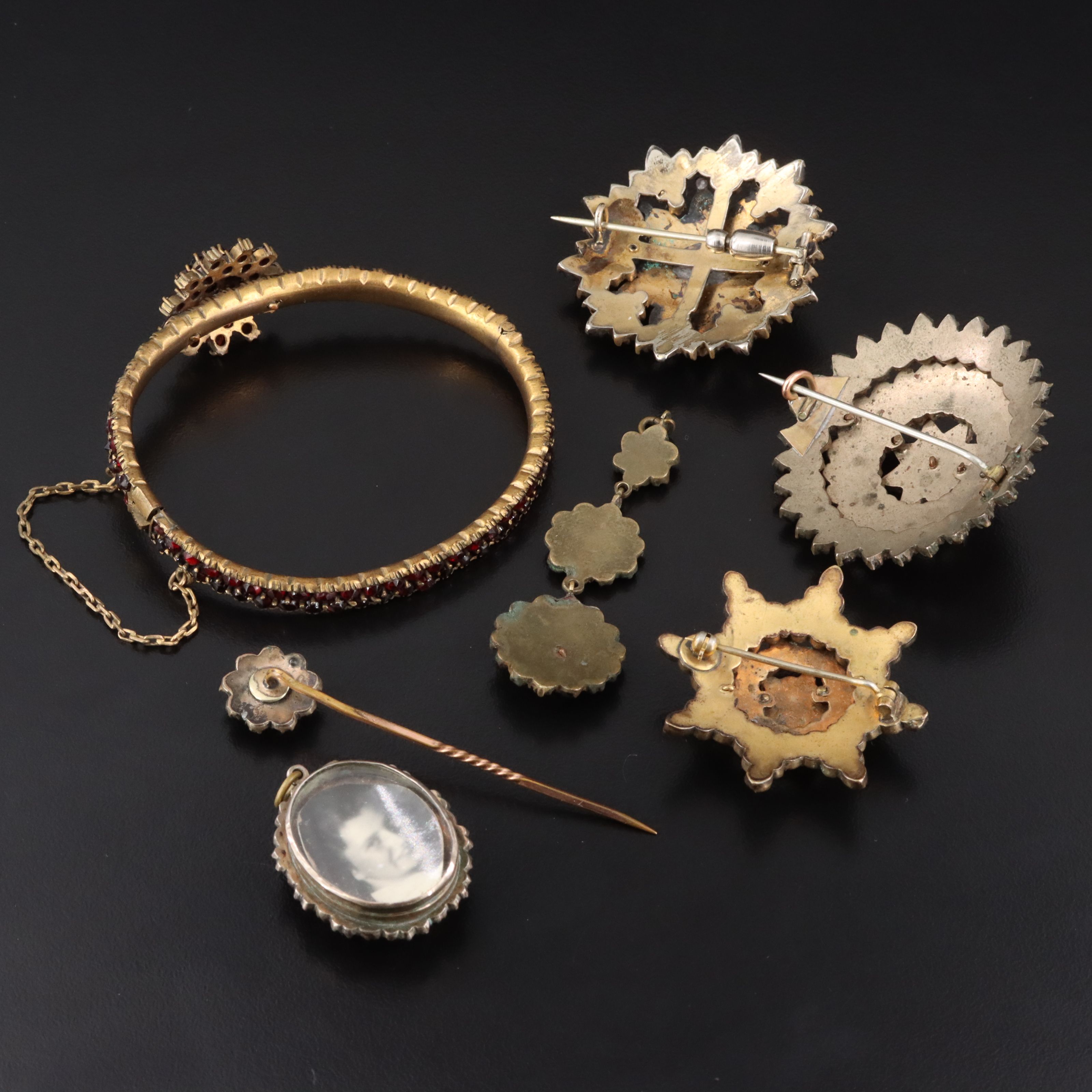 Victorian ft. in Antique & Vintage Garnet Jewelry Collection