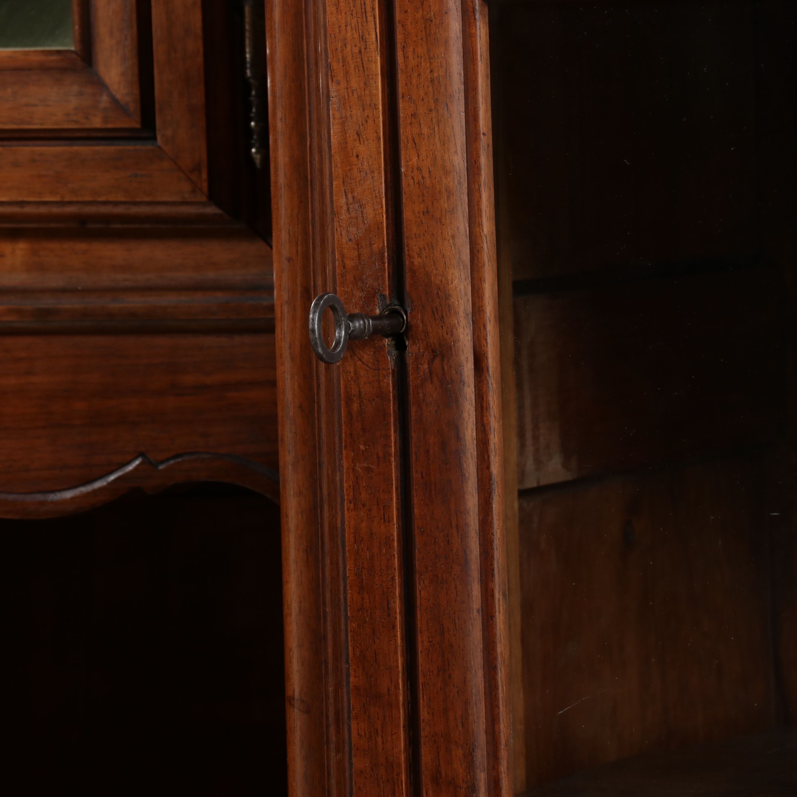 French Provincial Style Carved Walnut Buffet à Deux Corps, Mid to Late 19th C.