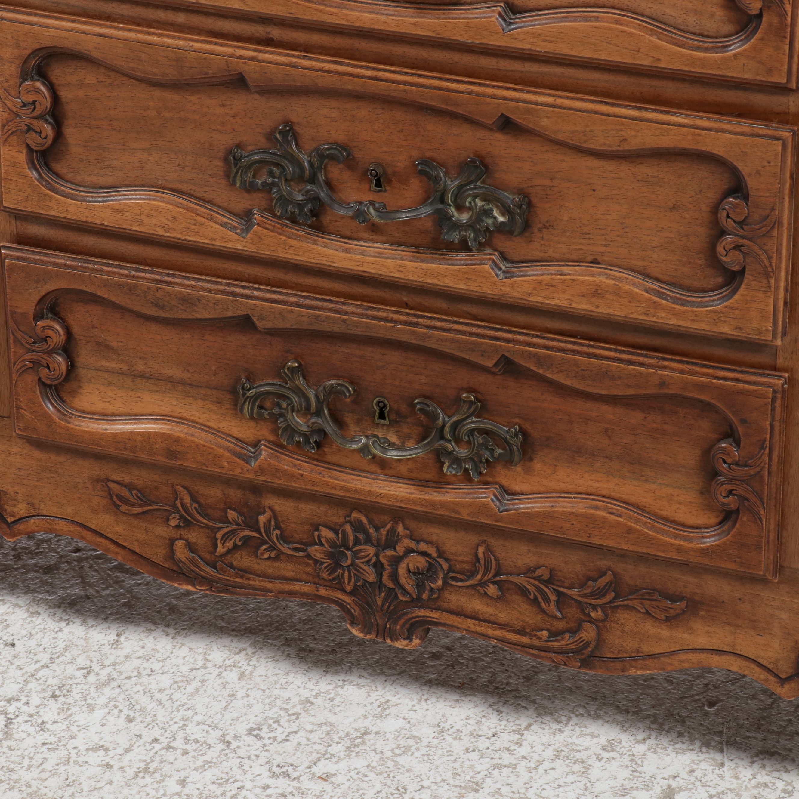 French Provincial Style Carved Walnut Buffet à Deux Corps, Mid to Late 19th C.