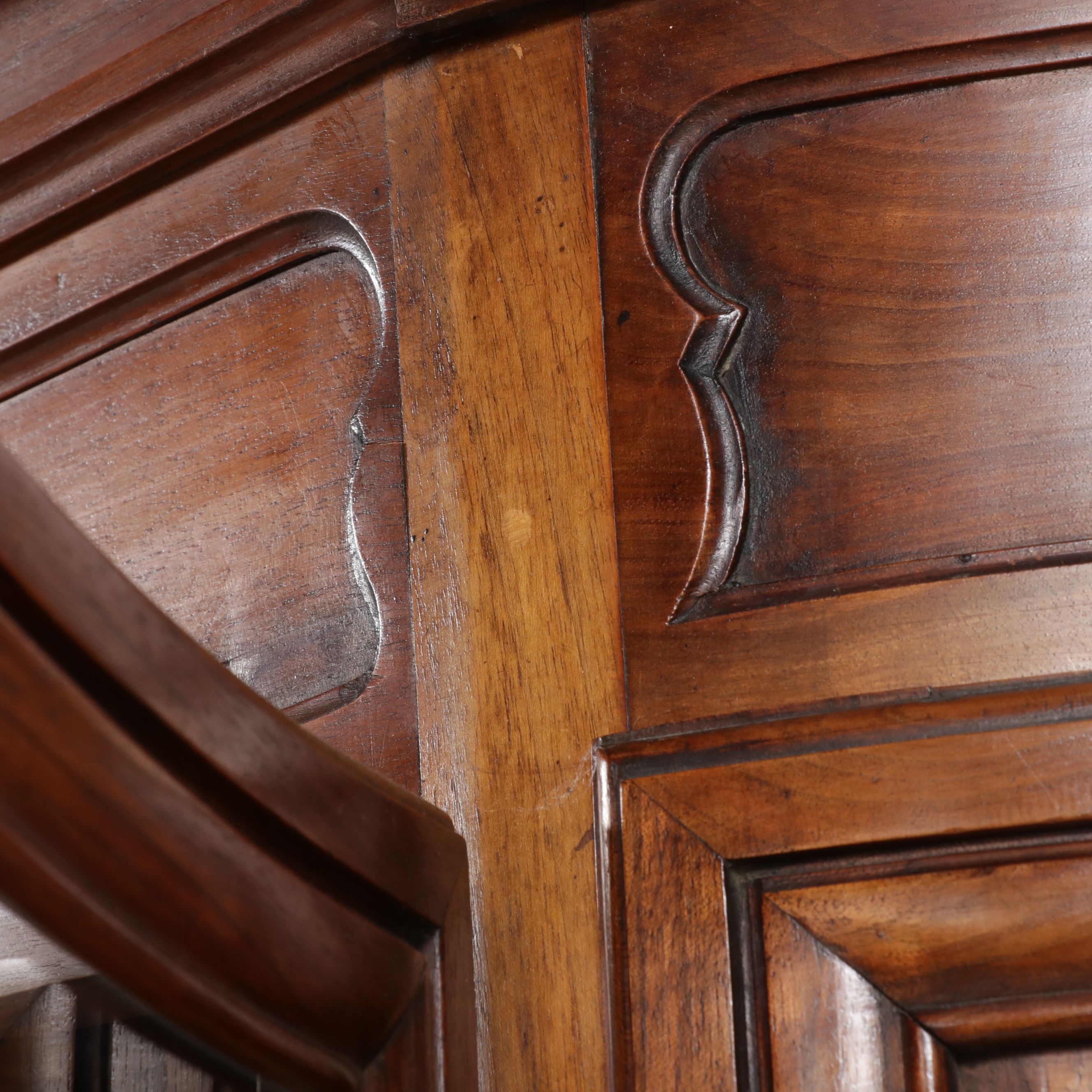 French Provincial Style Carved Walnut Buffet à Deux Corps, Mid to Late 19th C.
