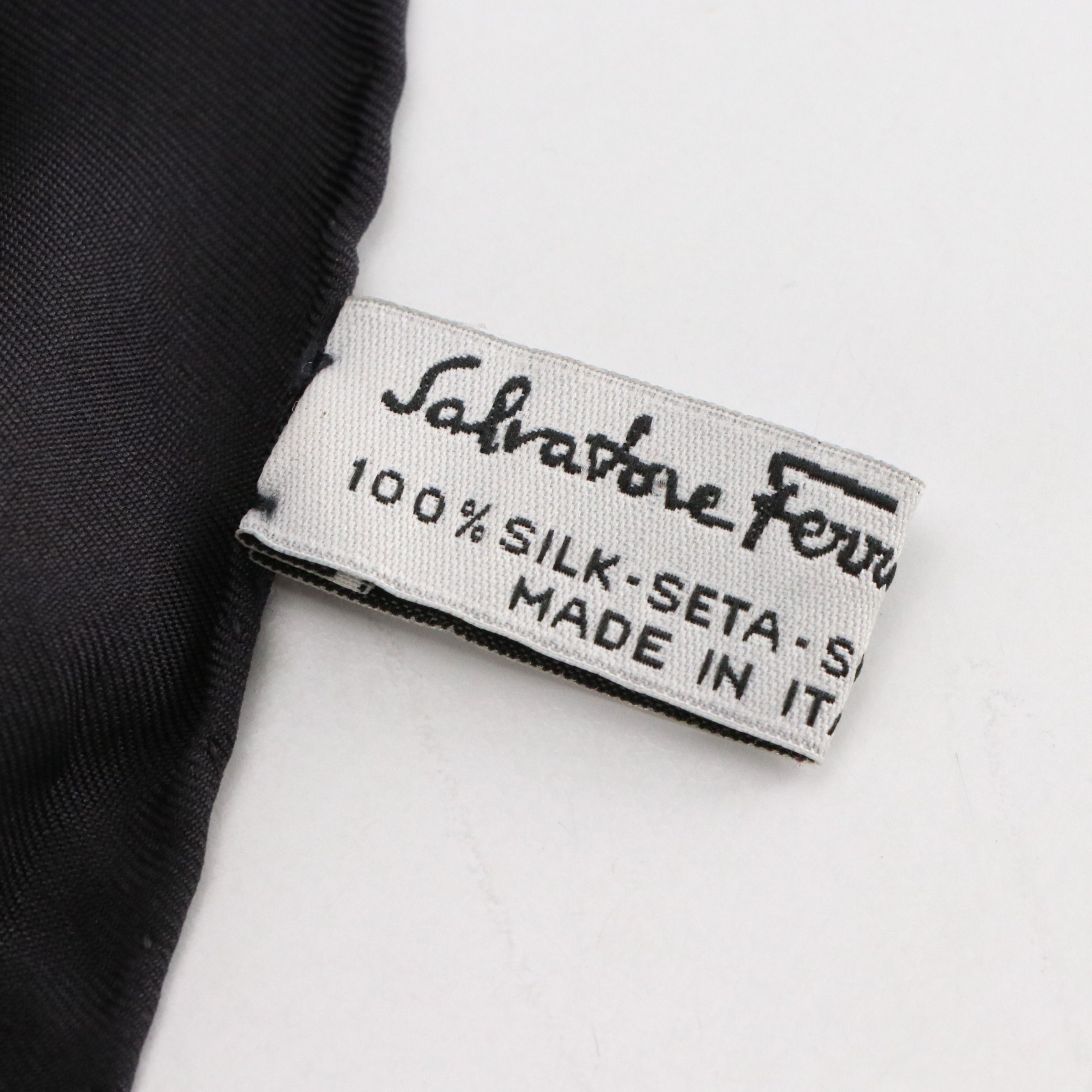 Salvatore Ferragamo India/Floral Scarf 90 in Silk Twill