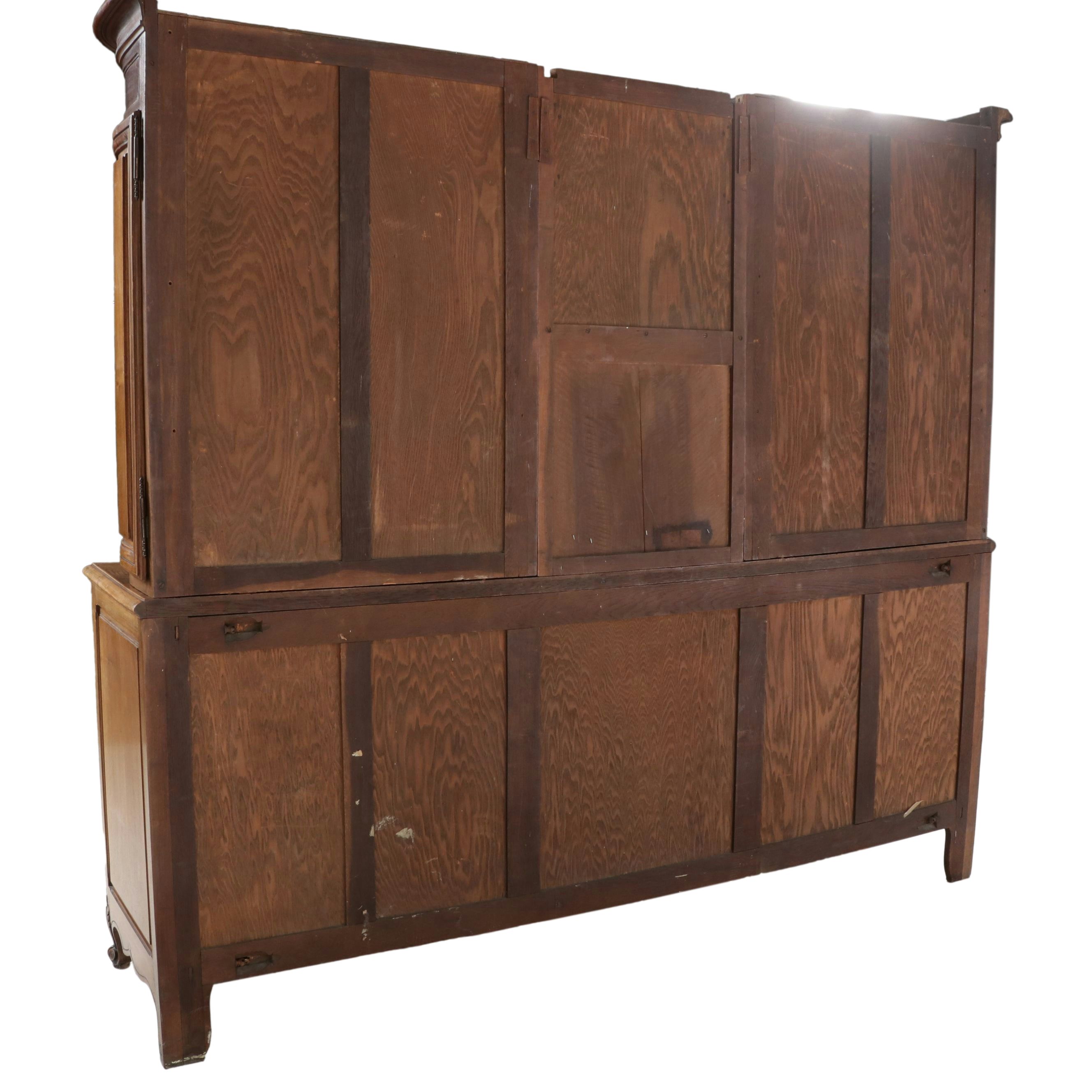 French Provincial Style Carved Walnut Buffet à Deux Corps, Mid to Late 19th C.